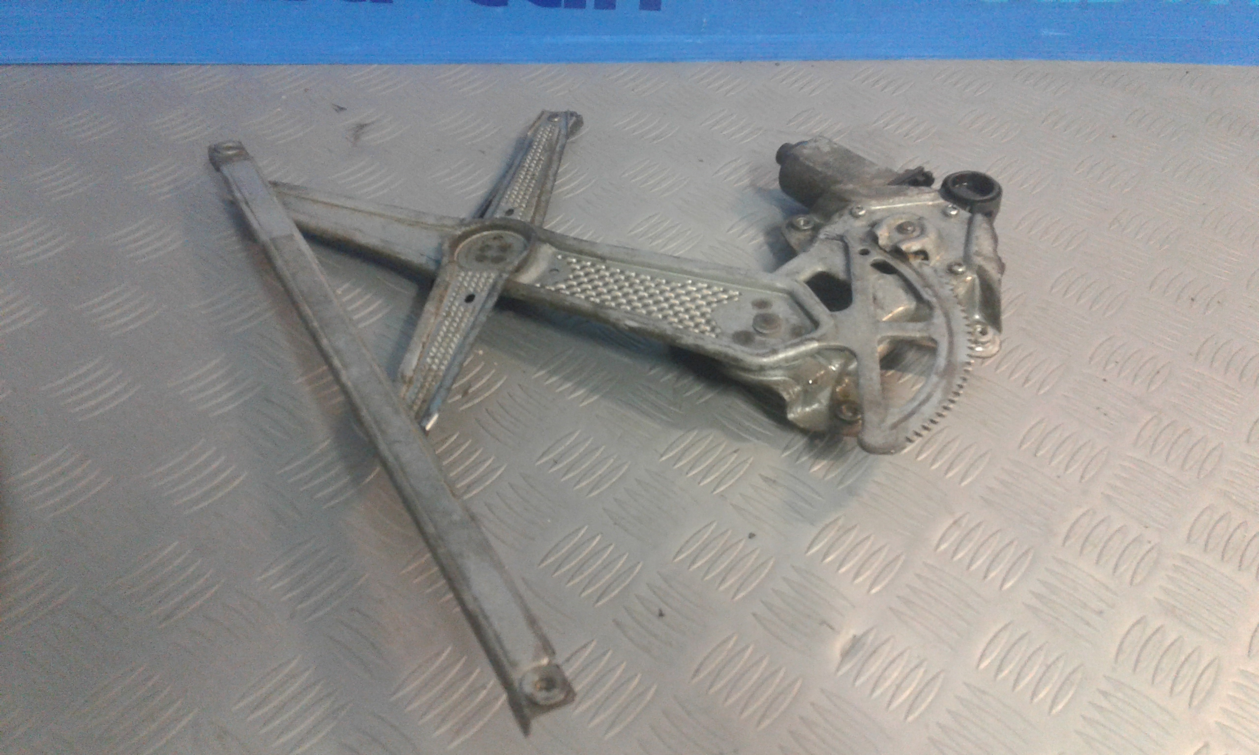 Cremagliera anteriore destra passeggero TOYOTA Yaris 1 Serie