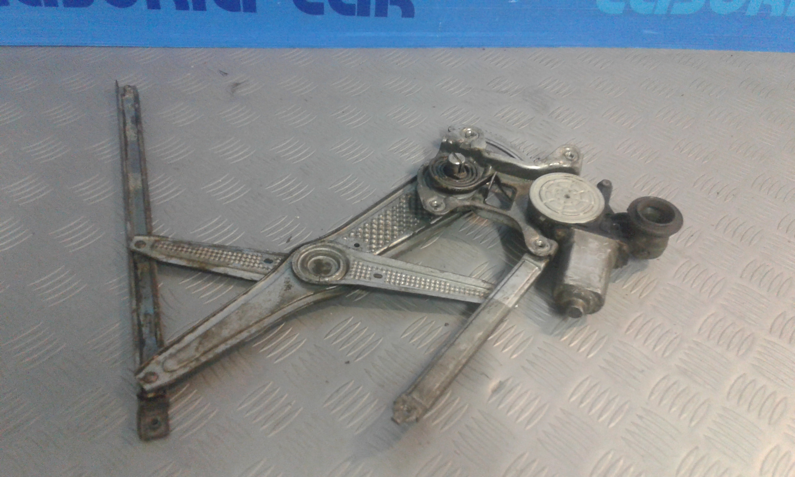 Cremagliera anteriore destra passeggero TOYOTA Yaris 1 Serie