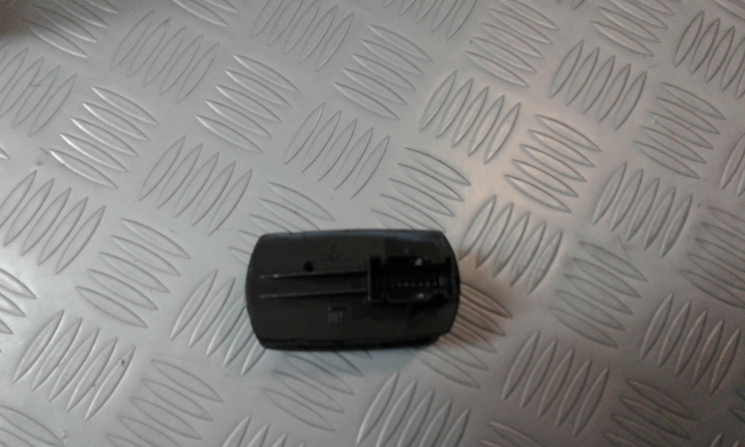 Pulsantiera Anteriore Sinistra Guida OPEL Corsa D 3P 1 Serie