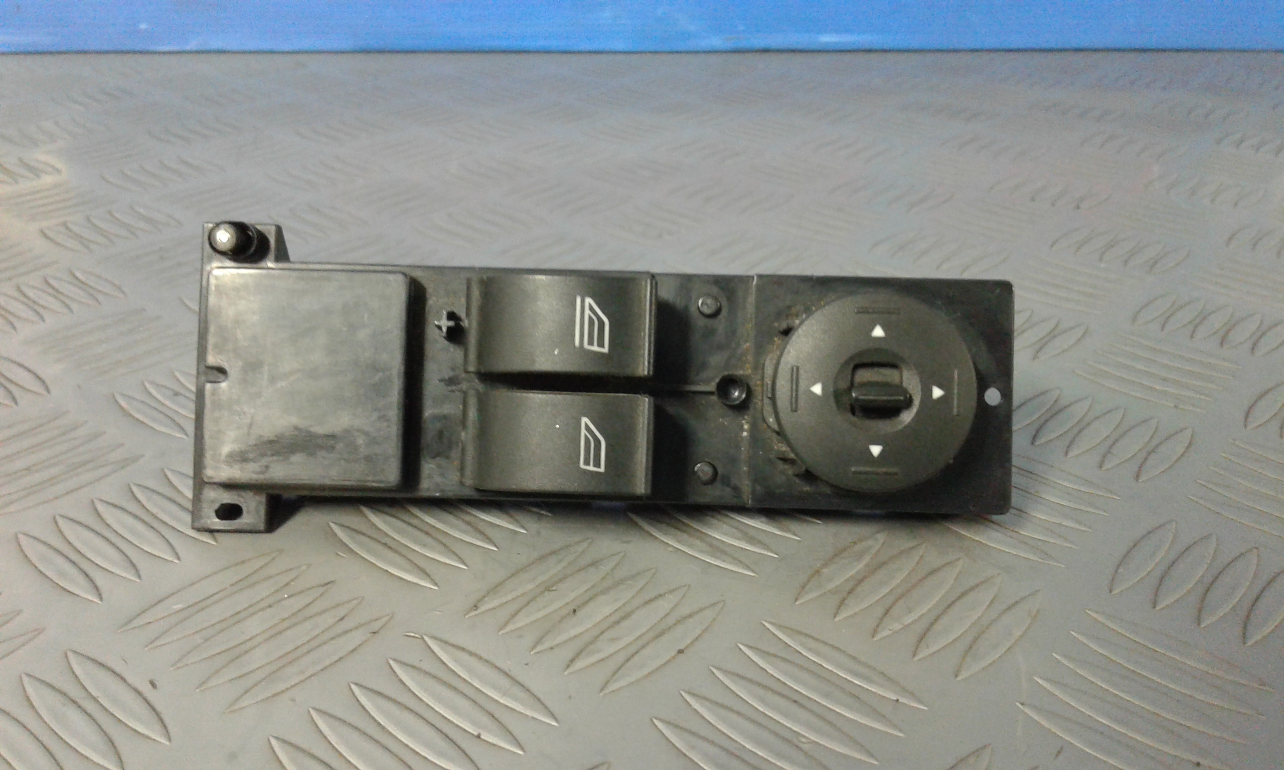 Pulsantiera Anteriore Sinistra Guida FORD Focus Berlina 3 Serie