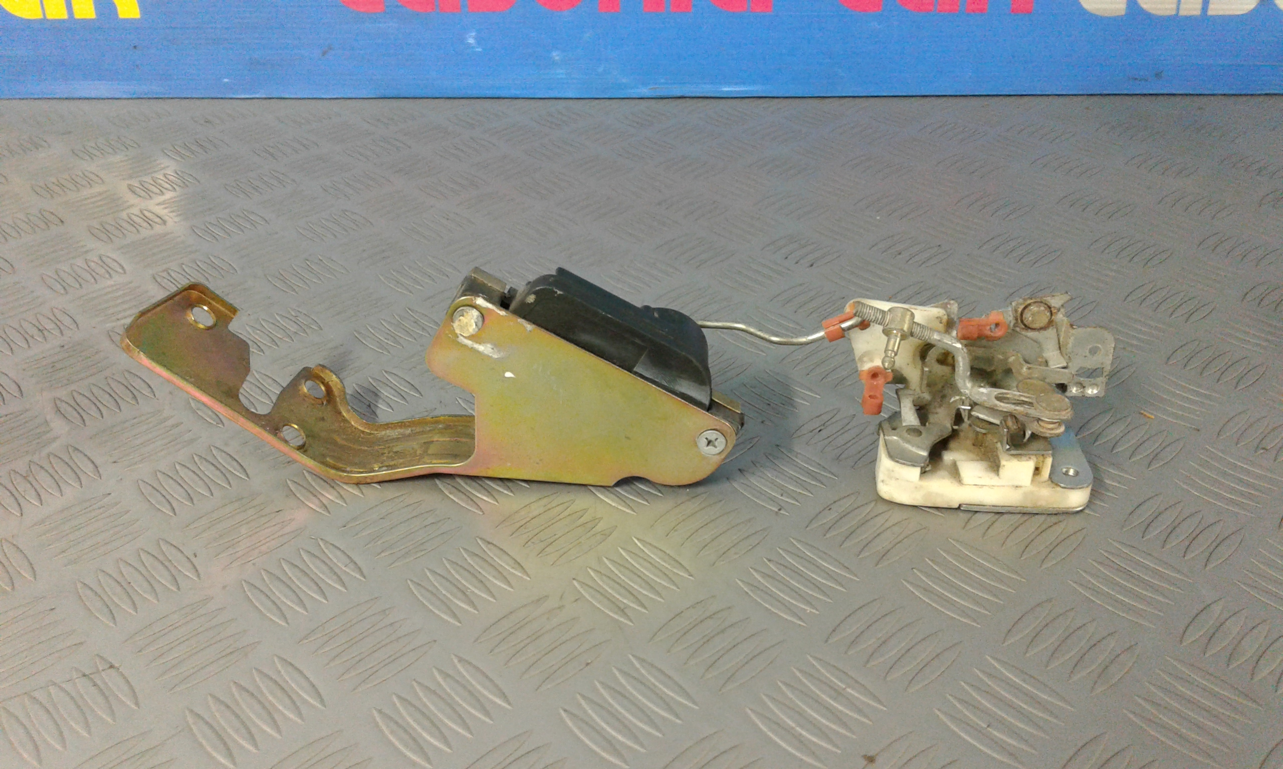 Serratura Posteriore destra GAC GONOW GX6 Serie