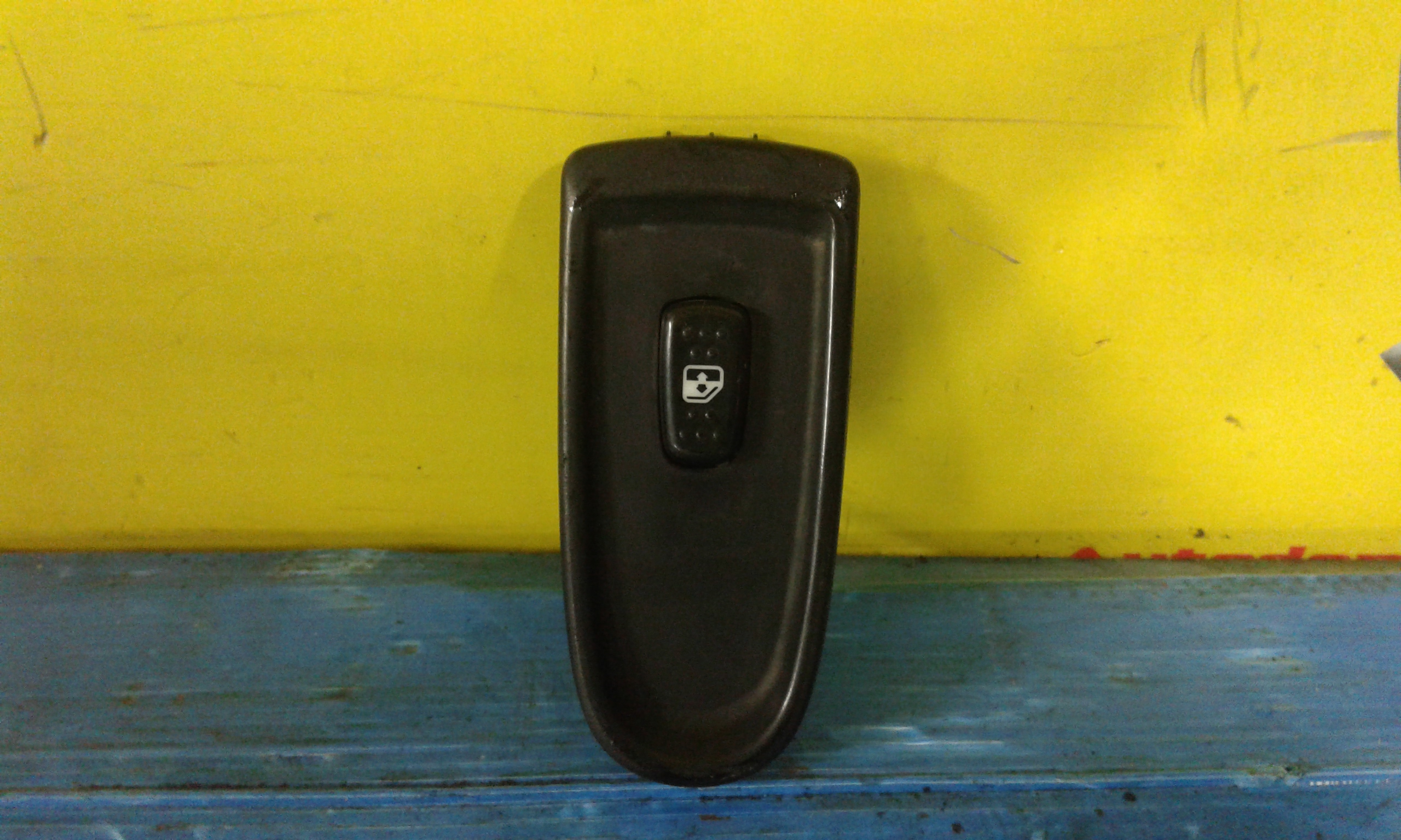 Pulsantiera Anteriore Destra Passeggero IVECO Daily 4 Serie