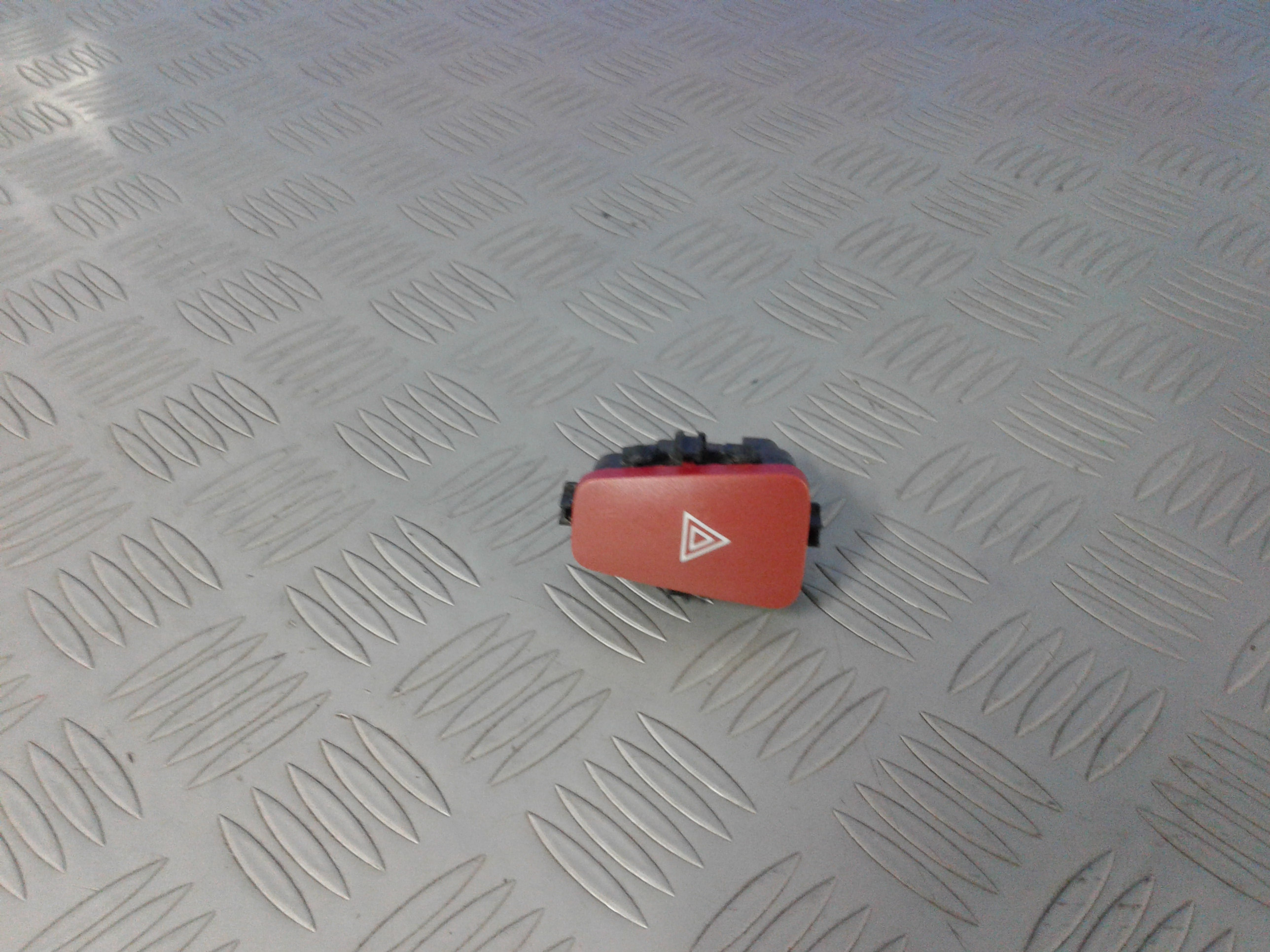 Pulsante luci di emergenza FIAT Croma 2 Serie