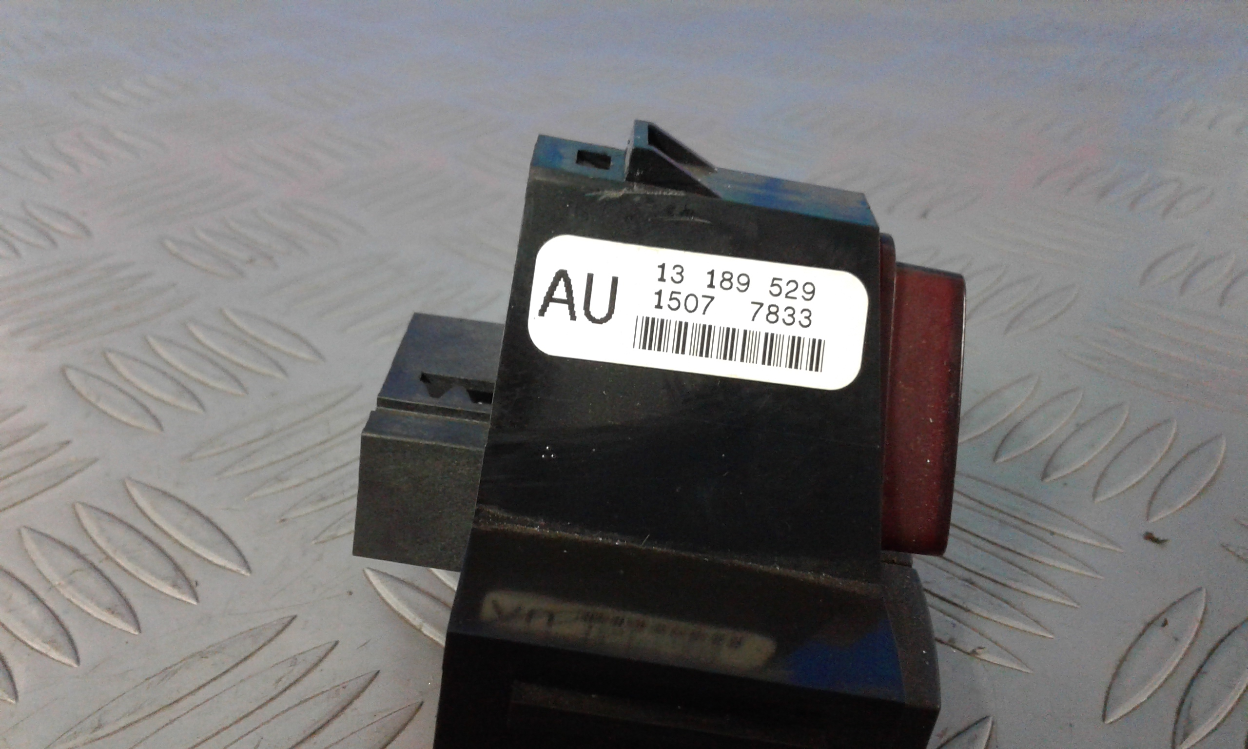 Pulsante luci di emergenza OPEL Corsa D 5P 1 Serie