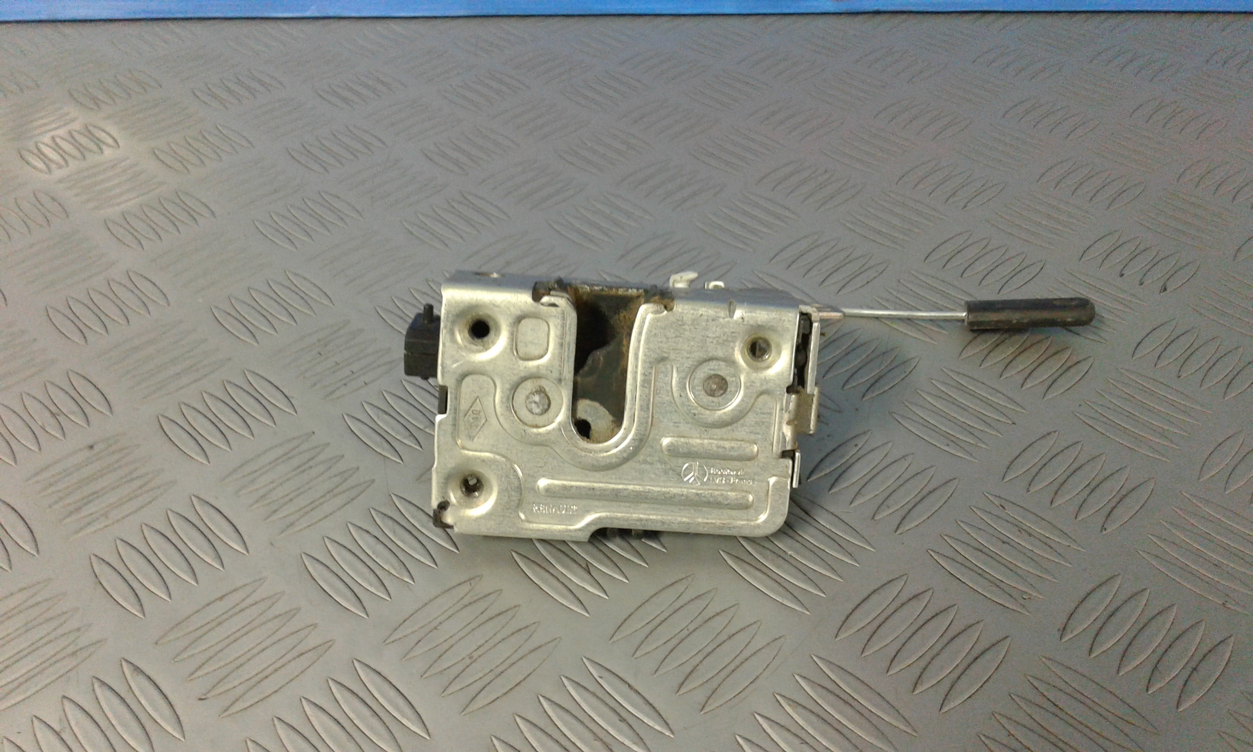 Serratura Anteriore Destra IVECO Daily 4 Serie