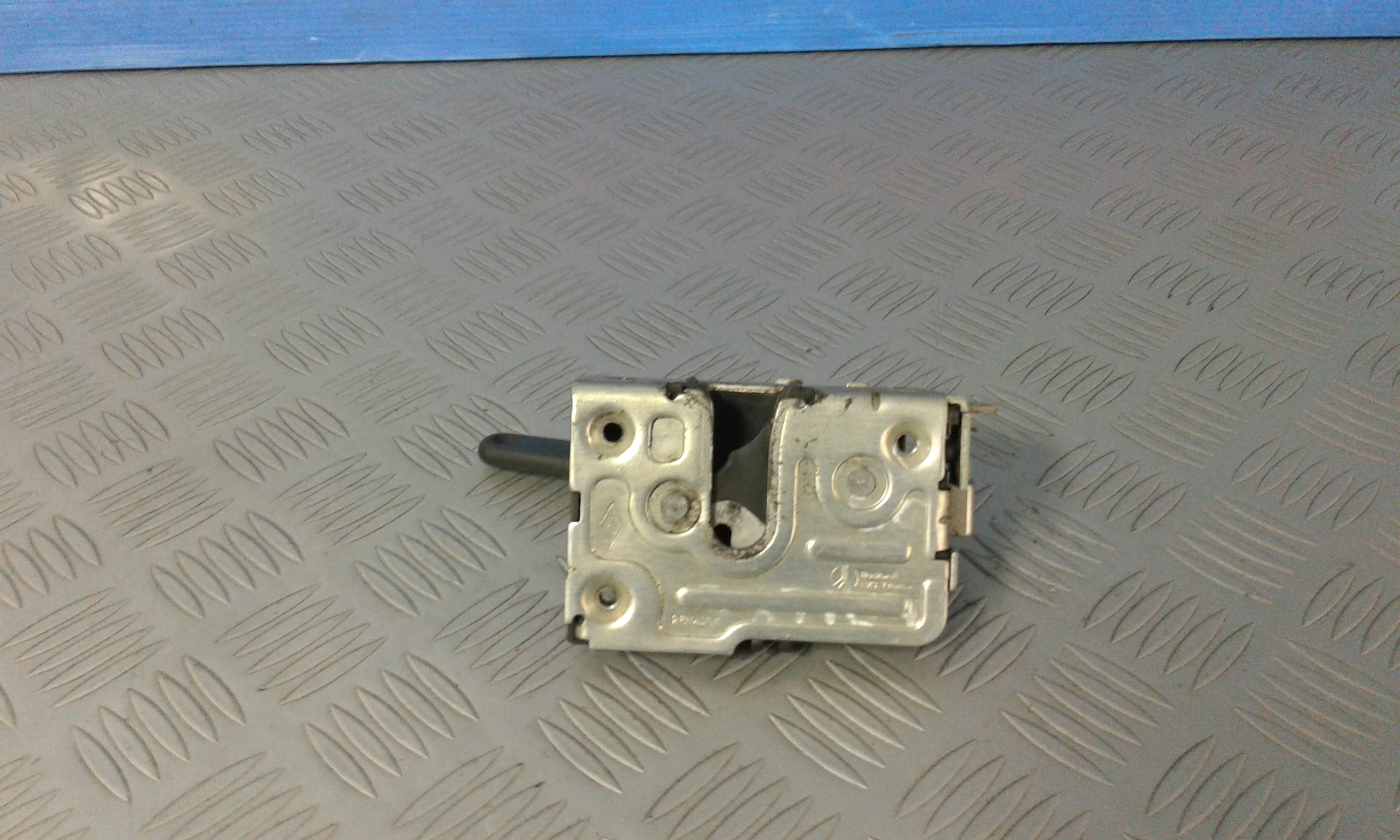 Serratura Anteriore Destra IVECO Daily 4 Serie