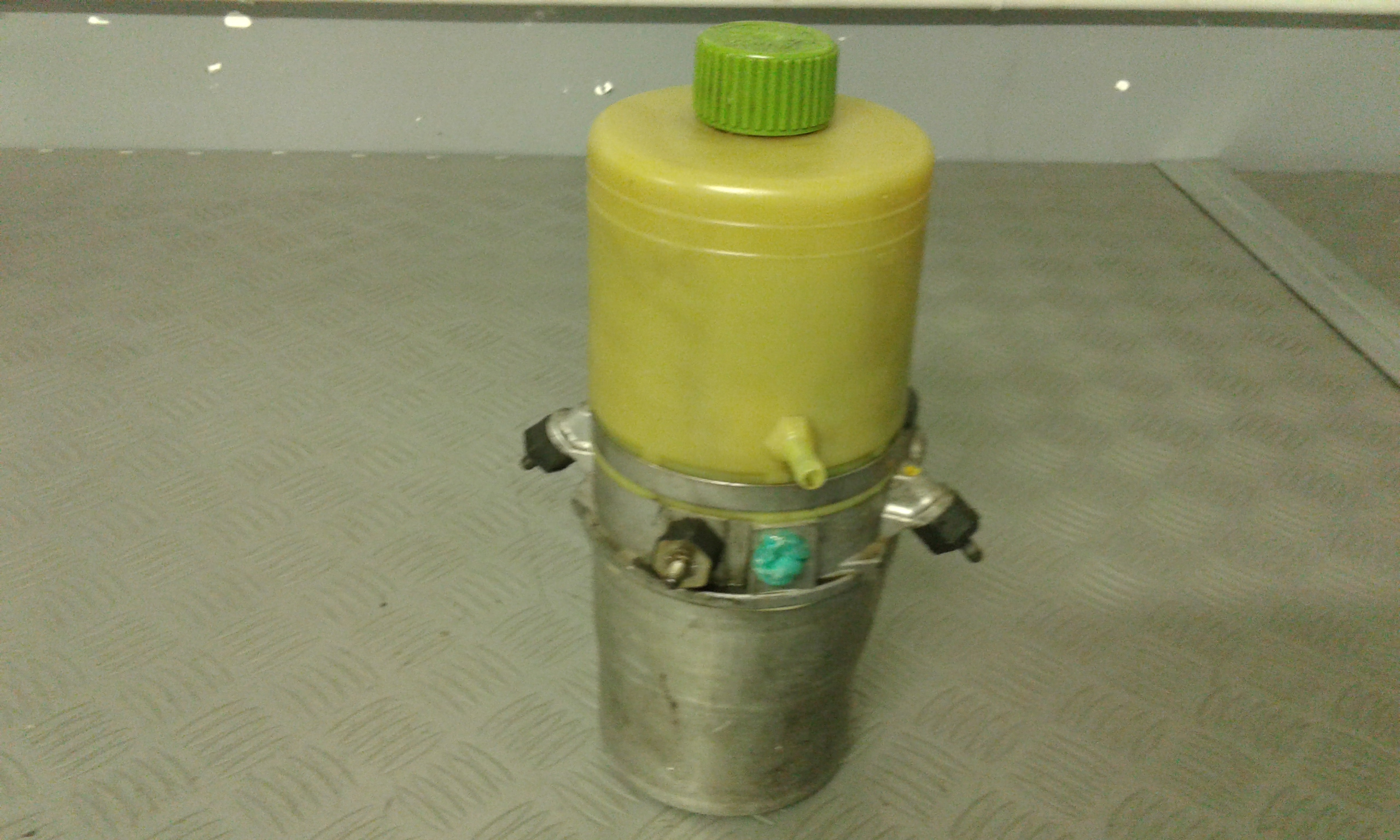 Pompa idroguida VOLKSWAGEN Polo 4 Serie