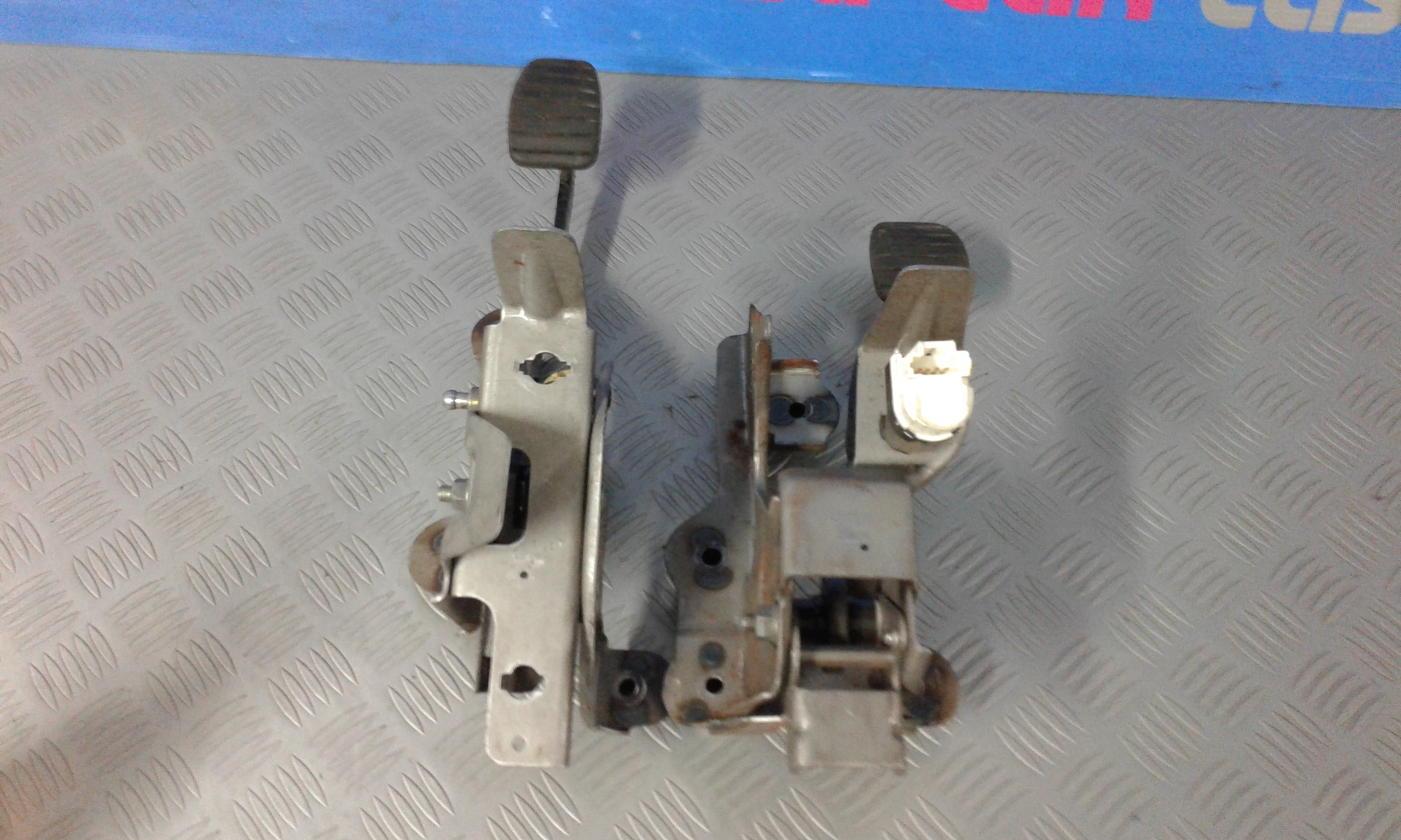 Pedaliera Freno + frizione RENAULT Captur Serie