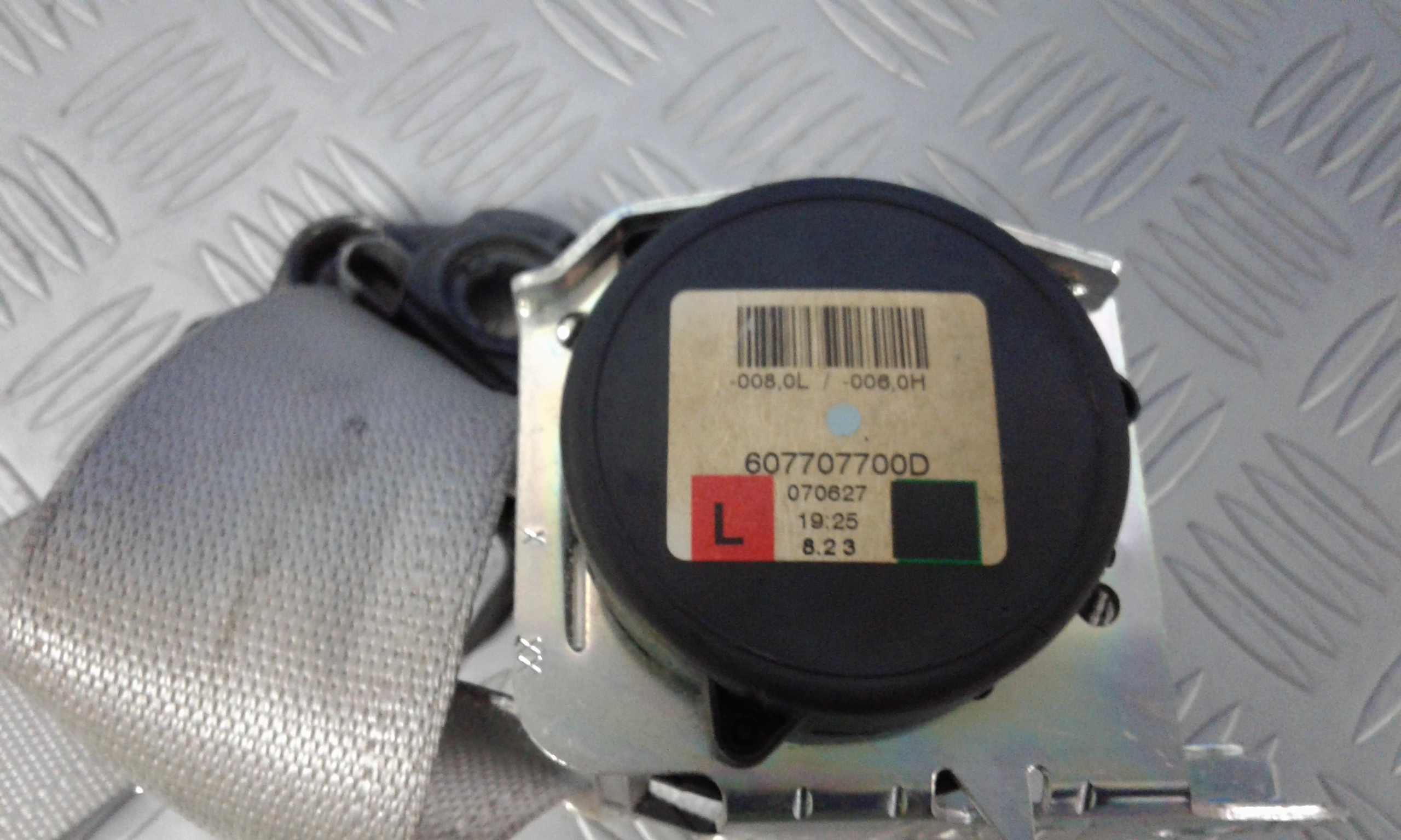 Cintura di Sicurezza anteriore Sinistra con pretensionatore OPEL Corsa D 5P 1 Serie