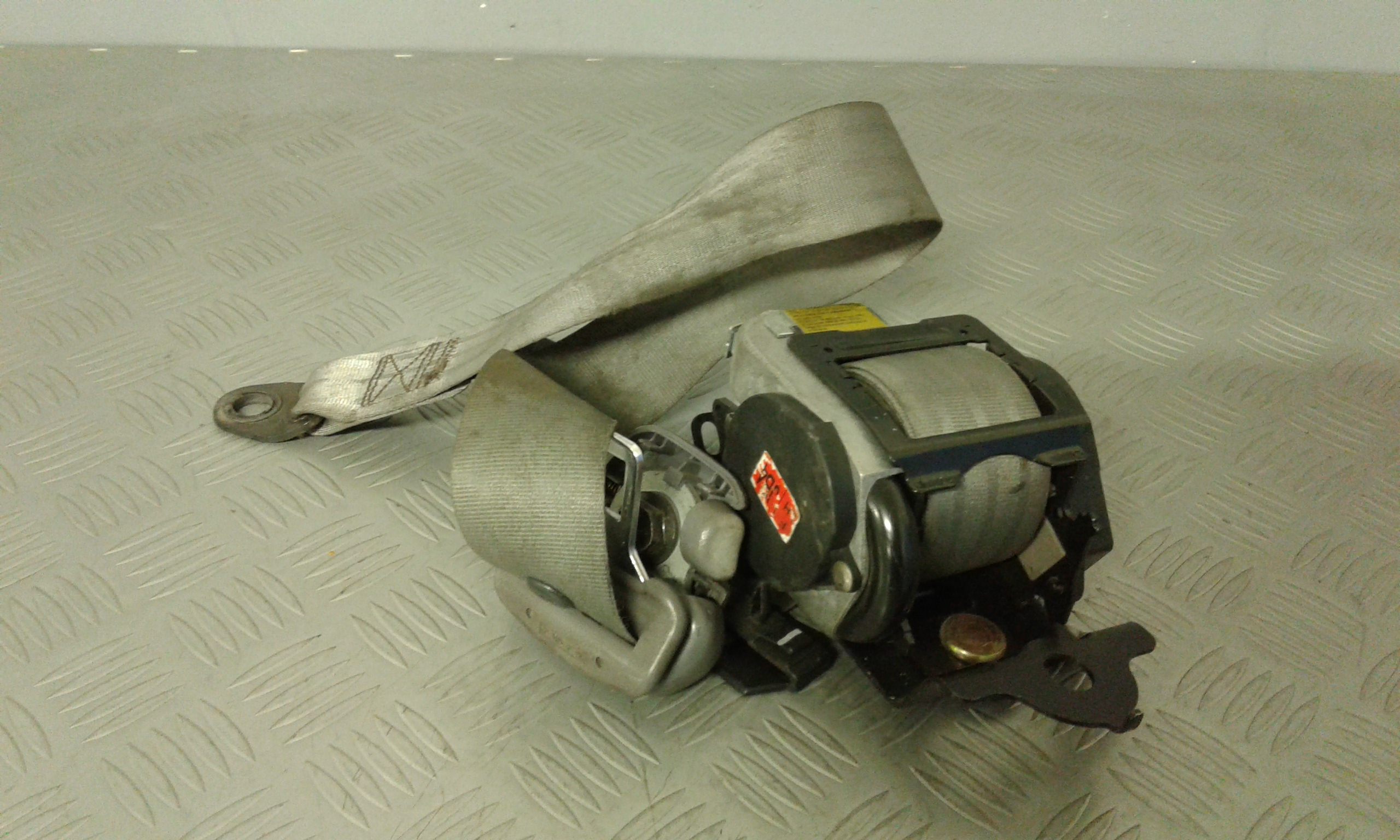 Cintura di Sicurezza anteriore Sinistra con pretensionatore KIA Carens 1 Serie