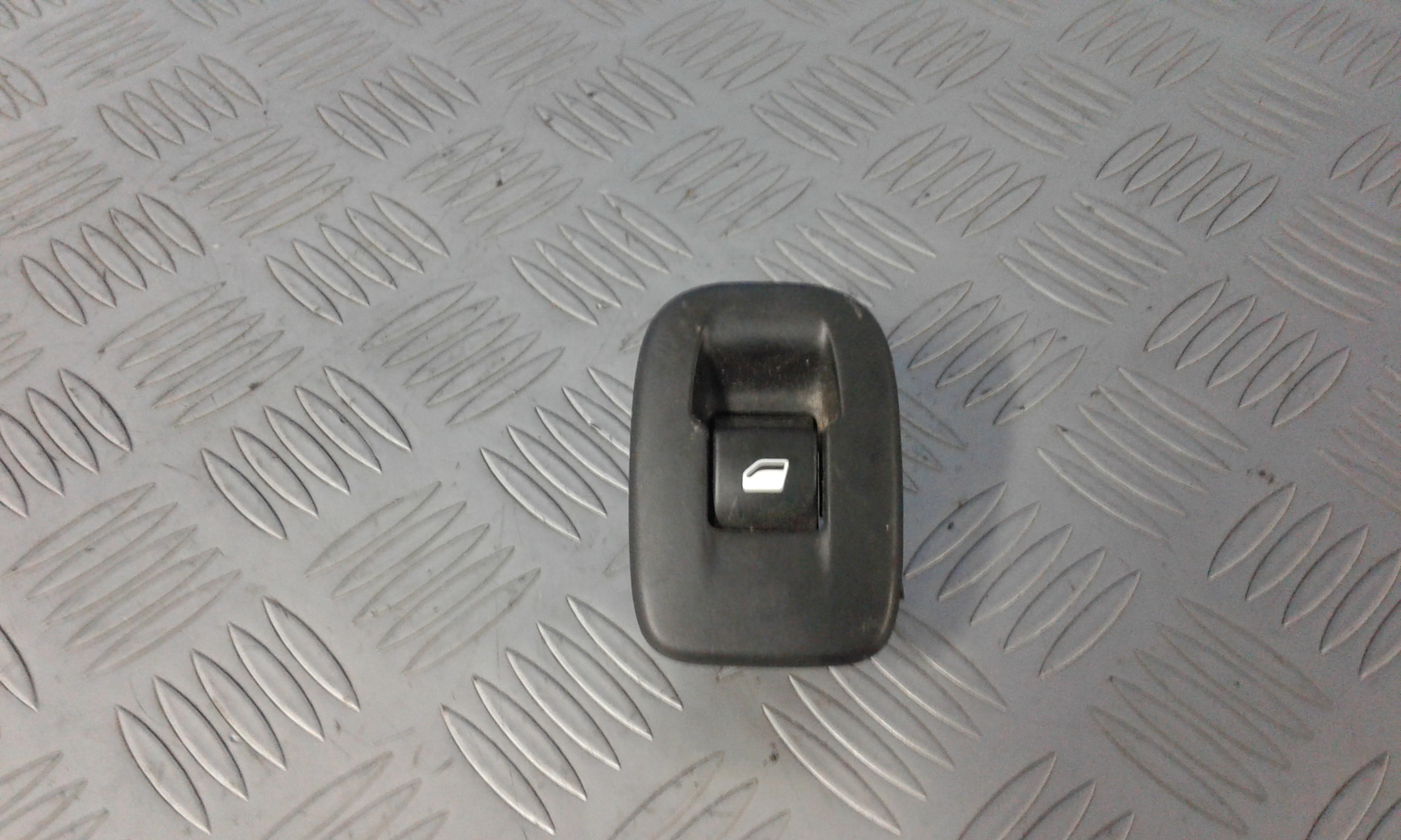 Pulsantiera Posteriore Sinistra PEUGEOT 208 1 Serie