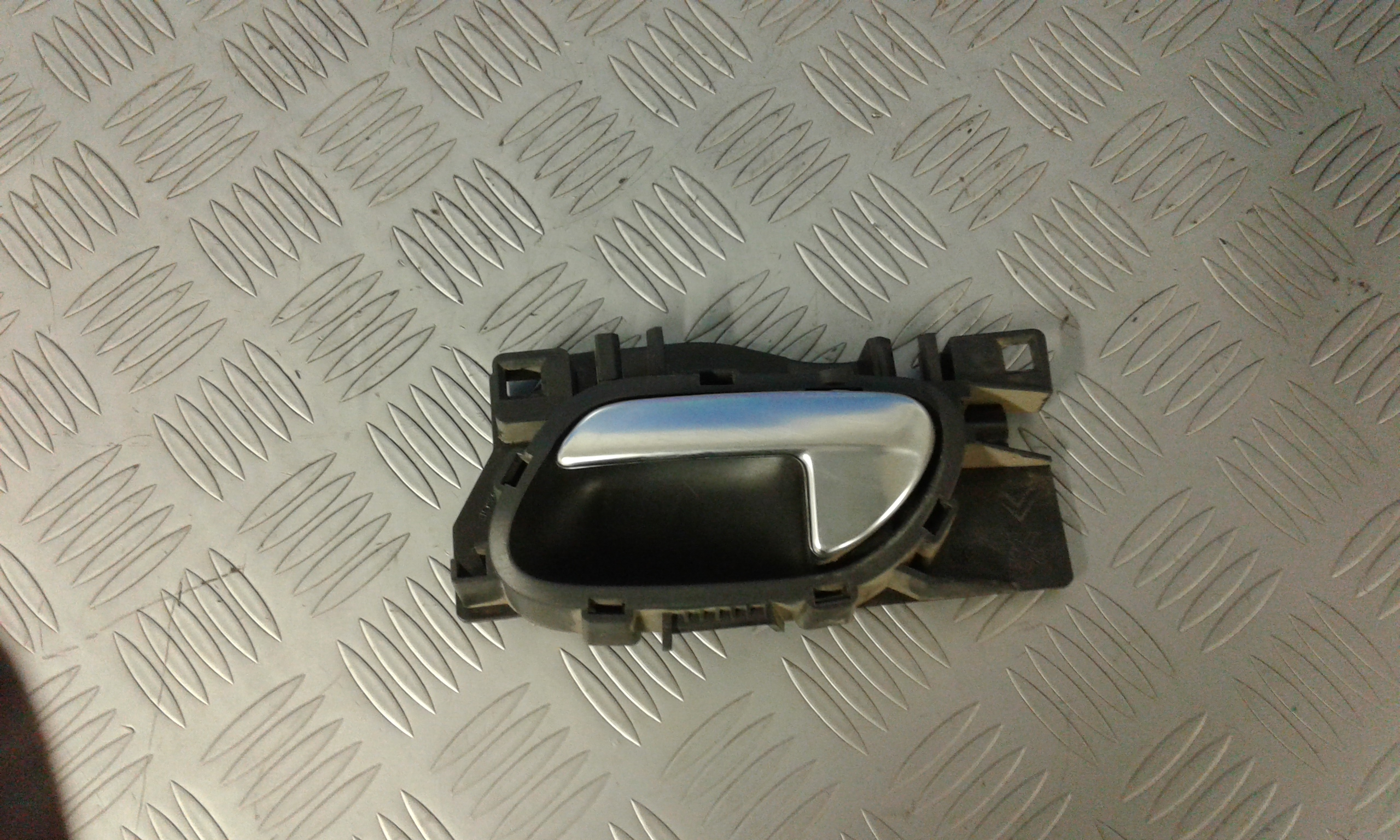 Maniglia interna Posteriore Sinistra PEUGEOT 208 1 Serie