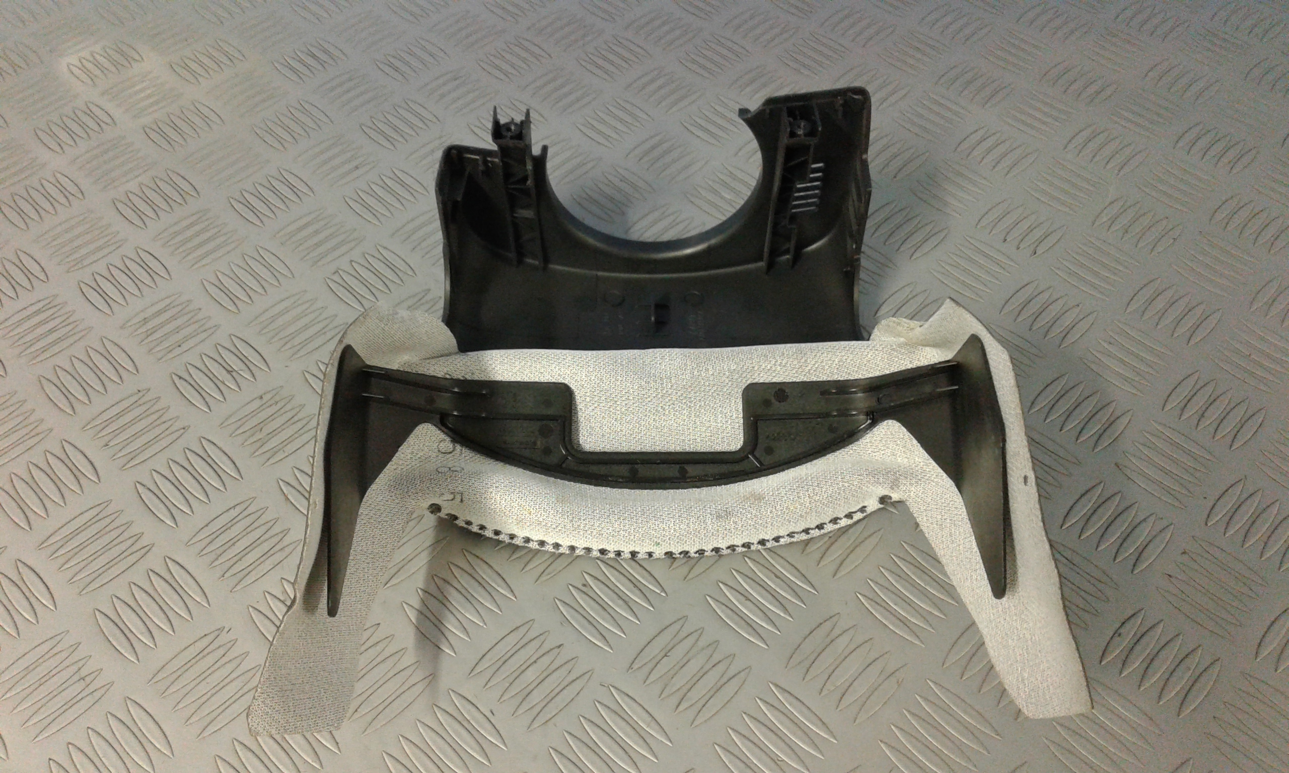 Riparo piantone sterzo CITROEN C3 3 Serie