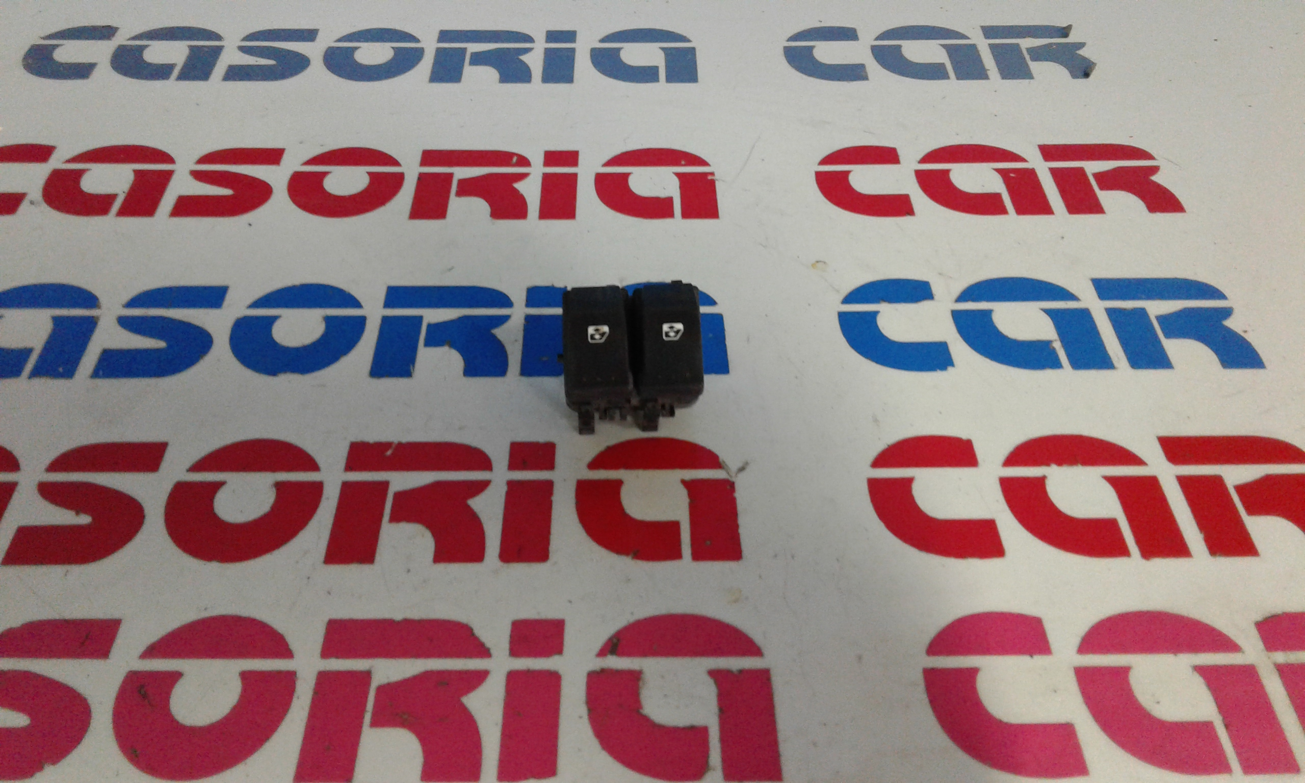 Pulsantiera Anteriore Sinistra Guida RENAULT Clio 4