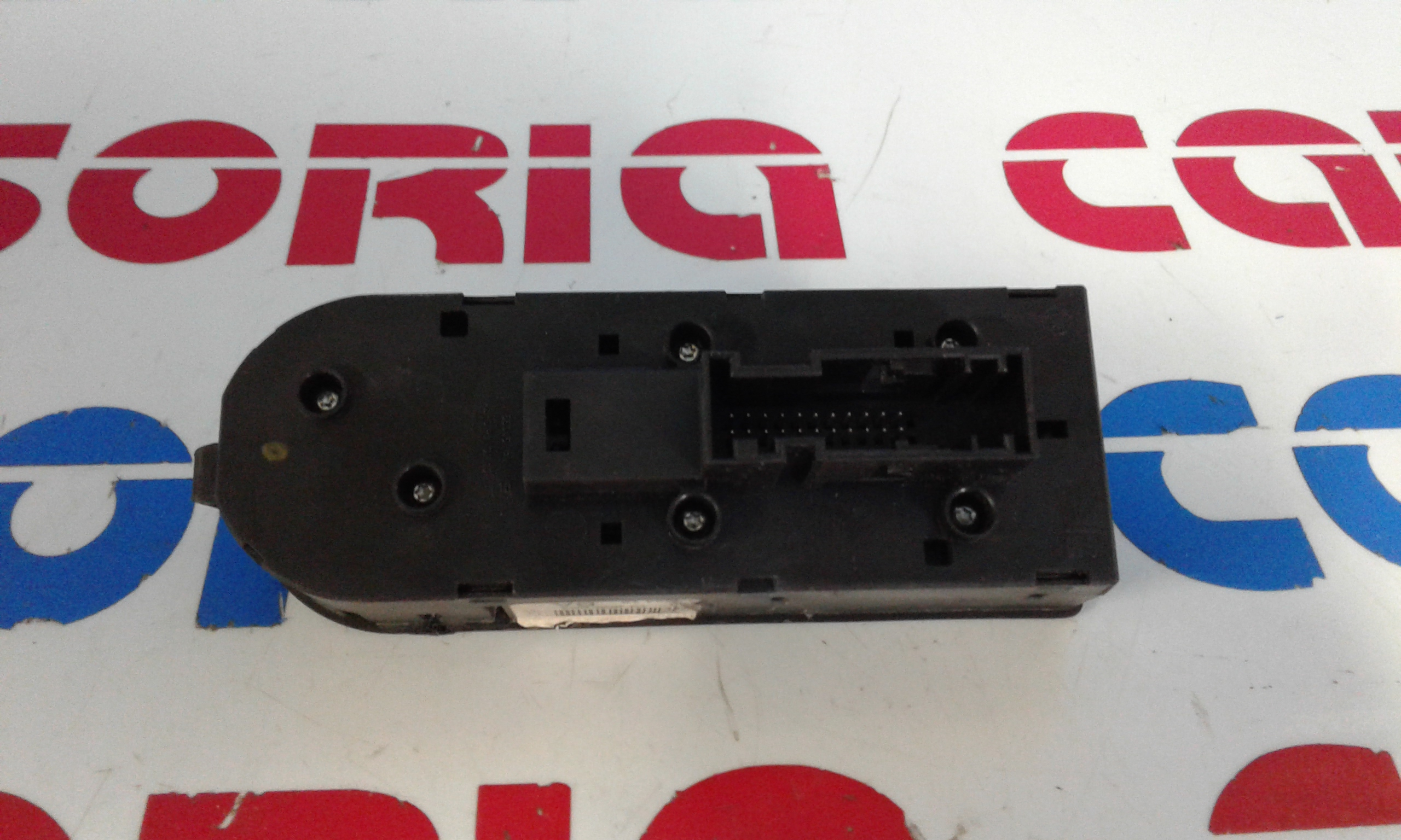 Pulsantiera Anteriore Sinistra Guida OPEL Zafira B