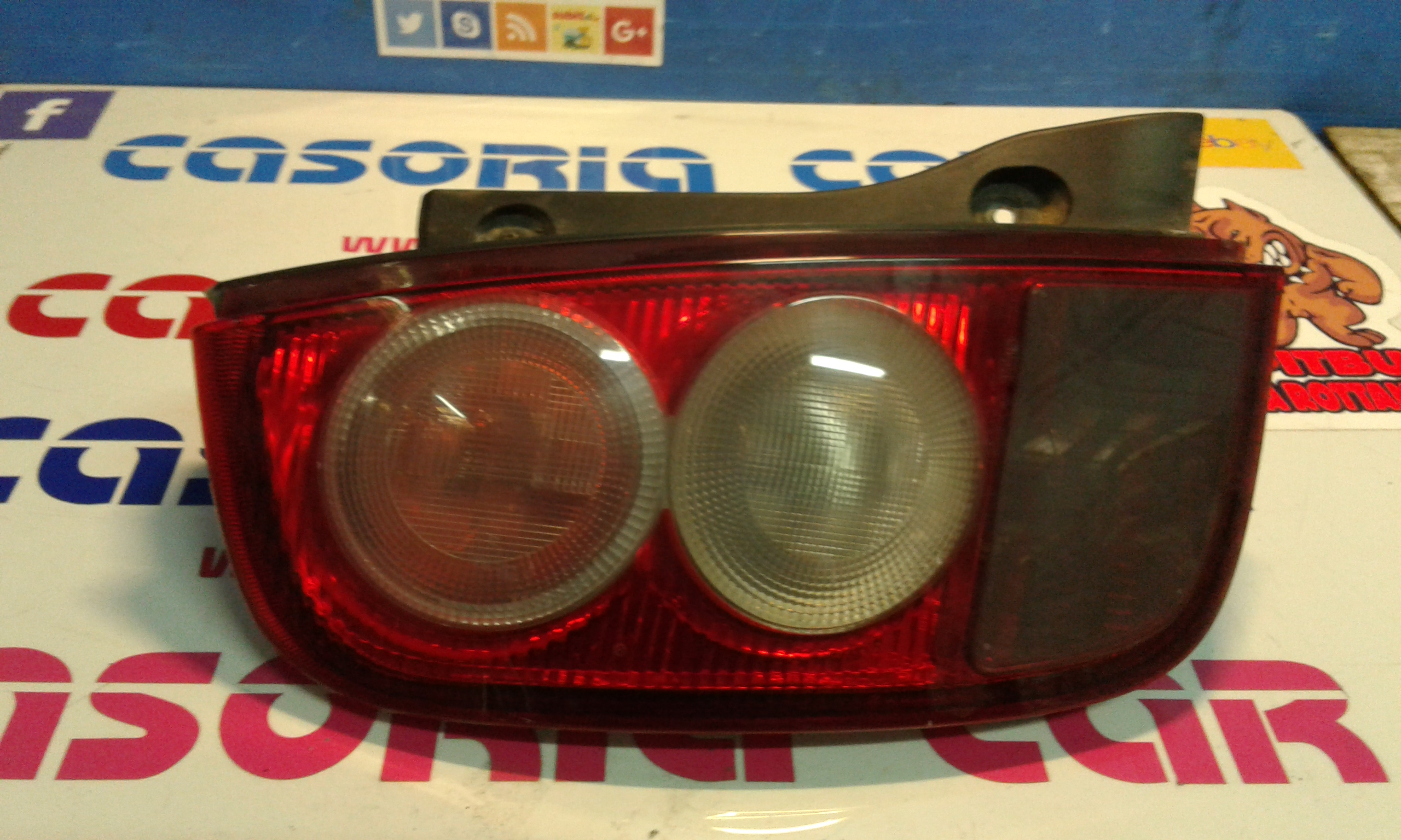 Stop Posteriore sinistro lato Guida NISSAN Micra 4 Serie