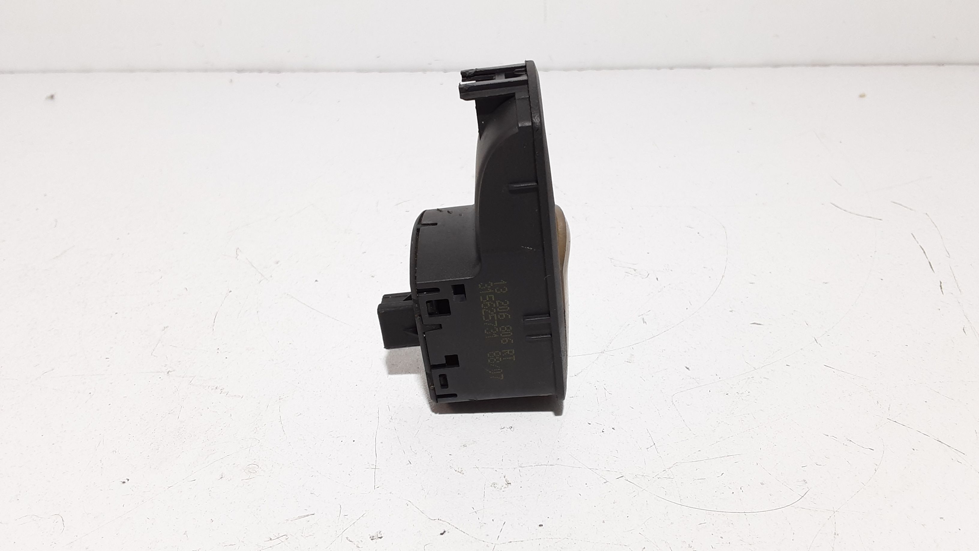 Pulsantiera Anteriore Destra Passeggero OPEL Corsa D 5P 1 Serie