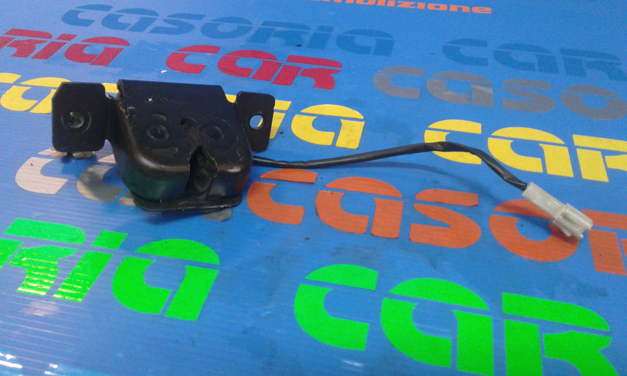 Serratura Cofano Posteriore KIA Carens 1 Serie