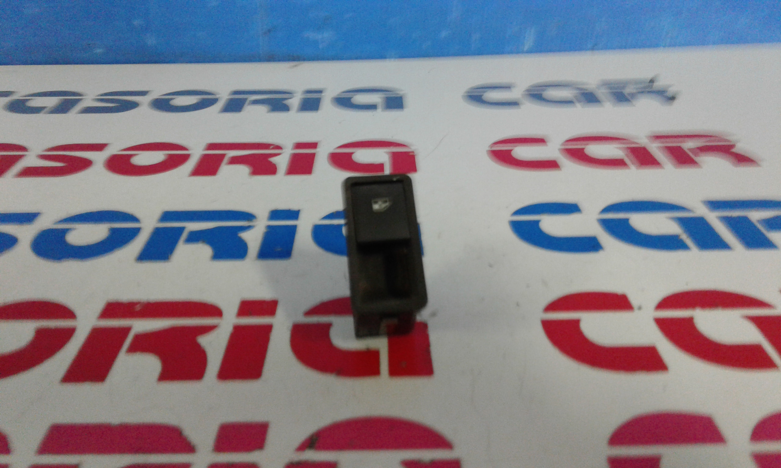 Pulsantiera Posteriore Destra OPEL Zafira B