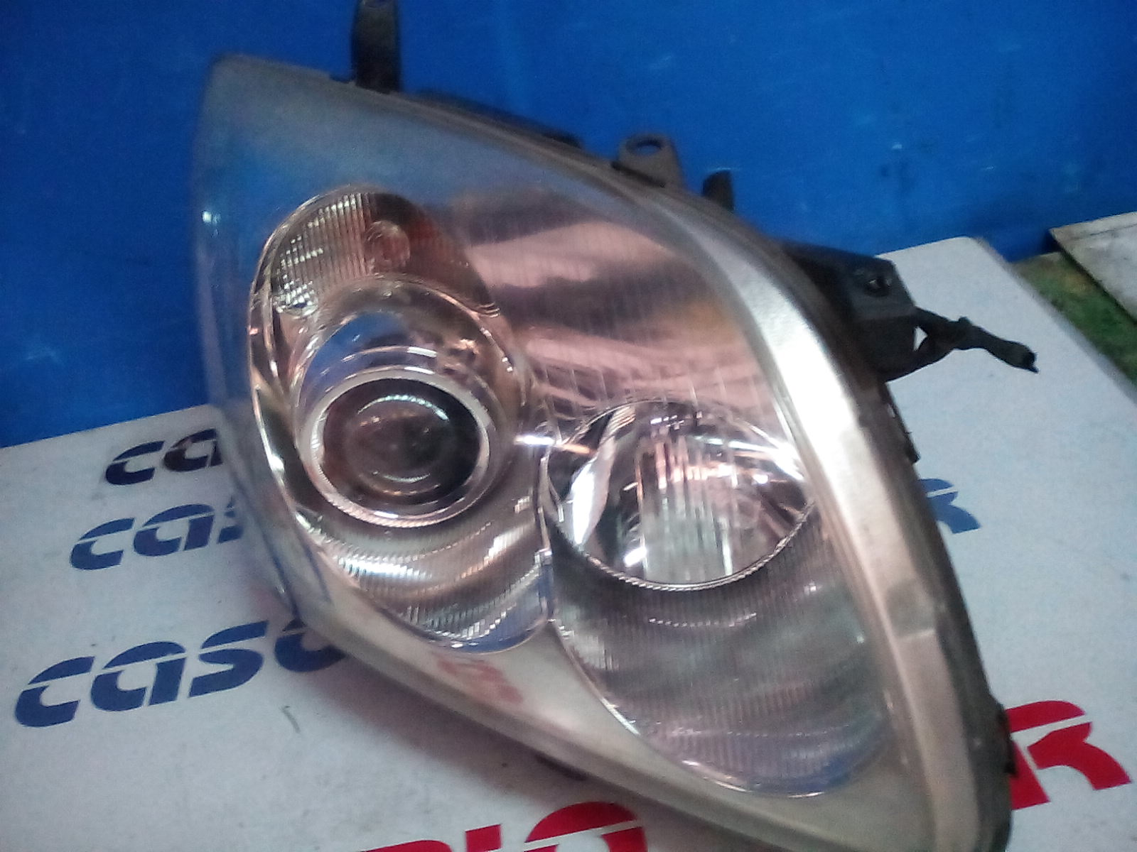 Faro anteriore Destro Passeggero TOYOTA Avensis S. Wagon 2 Serie