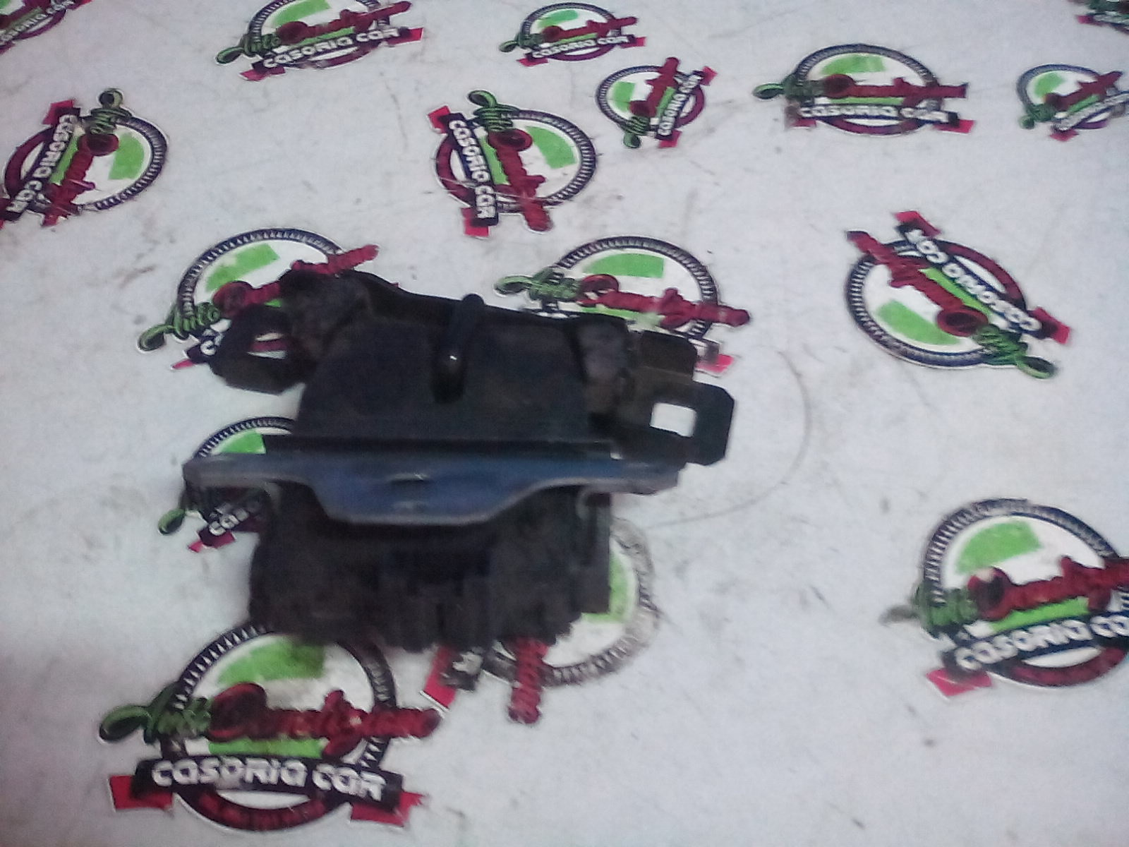 Serratura Cofano Posteriore FORD C - Max 1 Serie