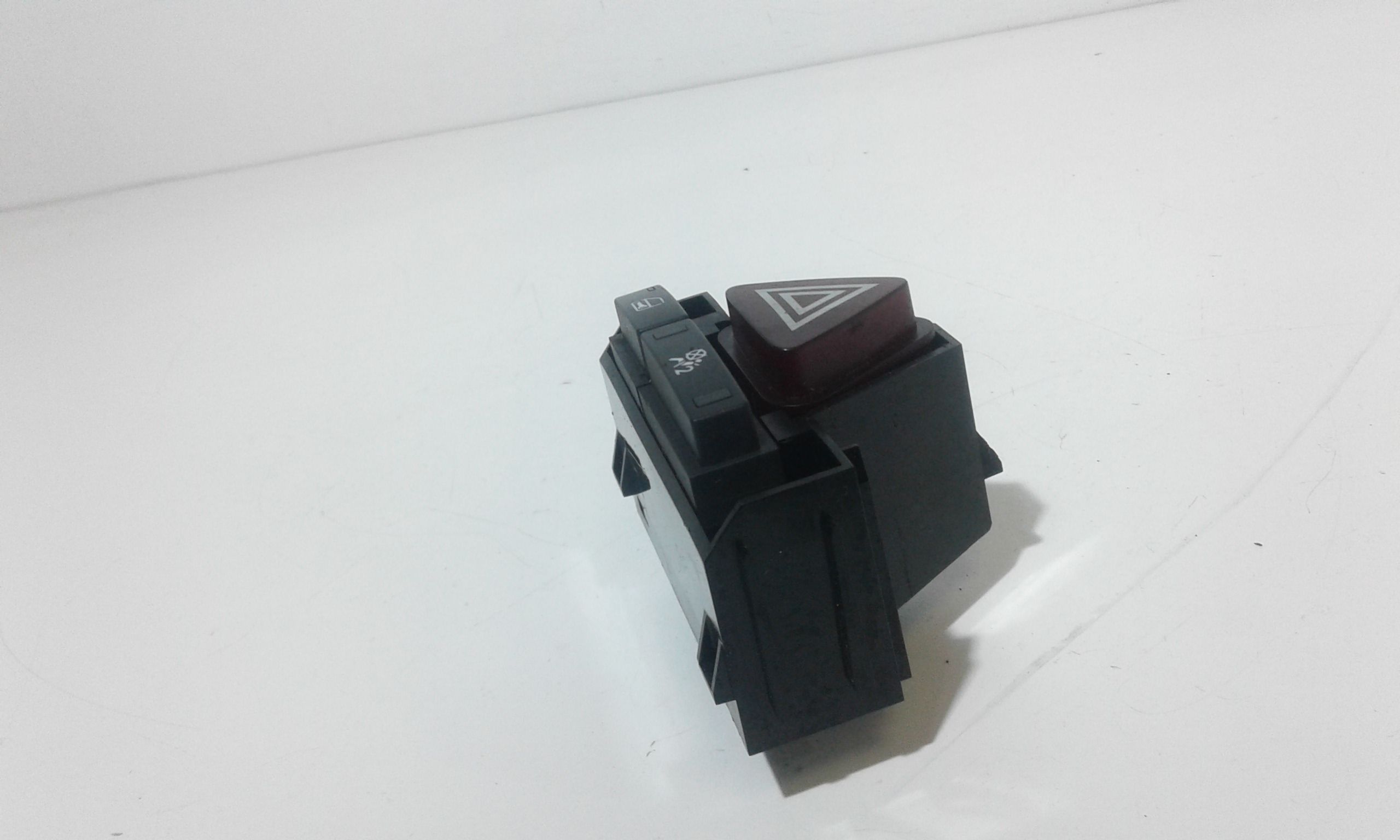 Pulsante luci di emergenza OPEL Corsa D 3P 1 Serie