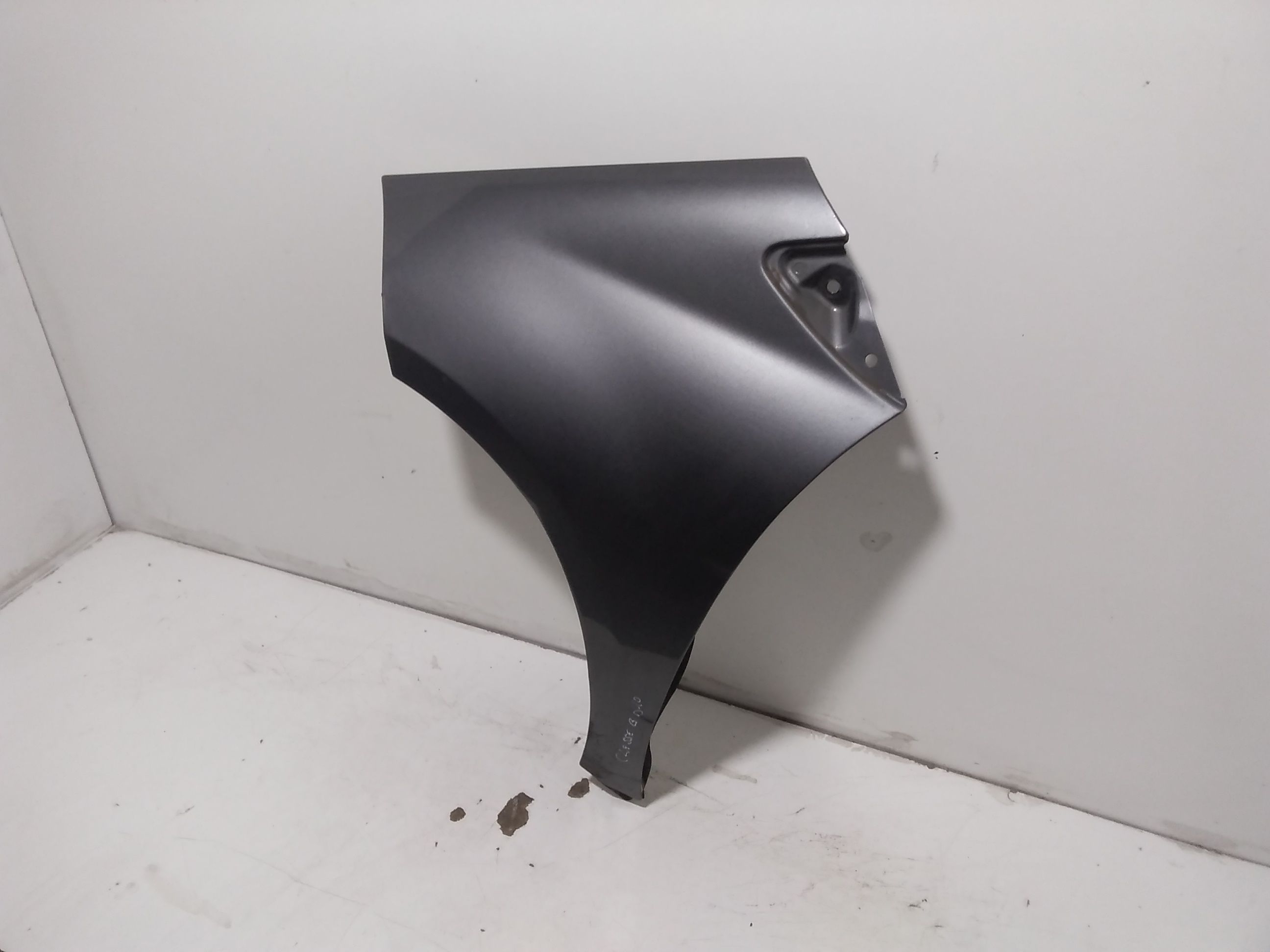 Parafango Anteriore Sinistro MERCEDES Classe A W169 4 Serie