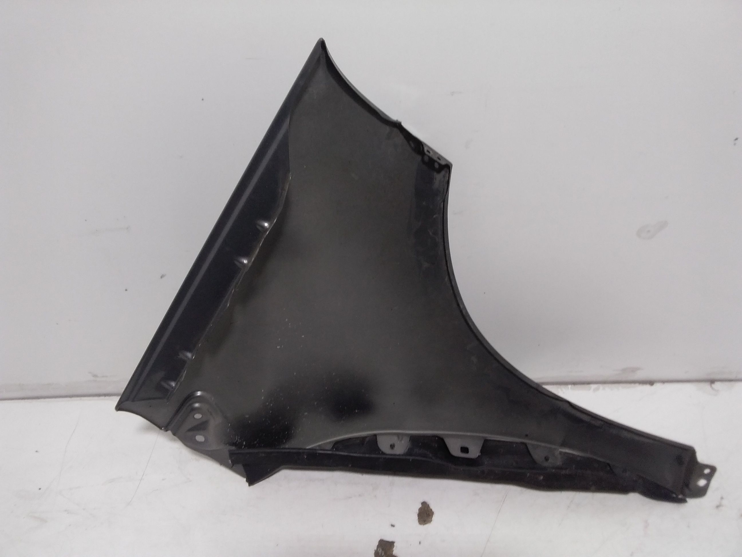 Parafango Anteriore Sinistro MERCEDES Classe A W169 4 Serie