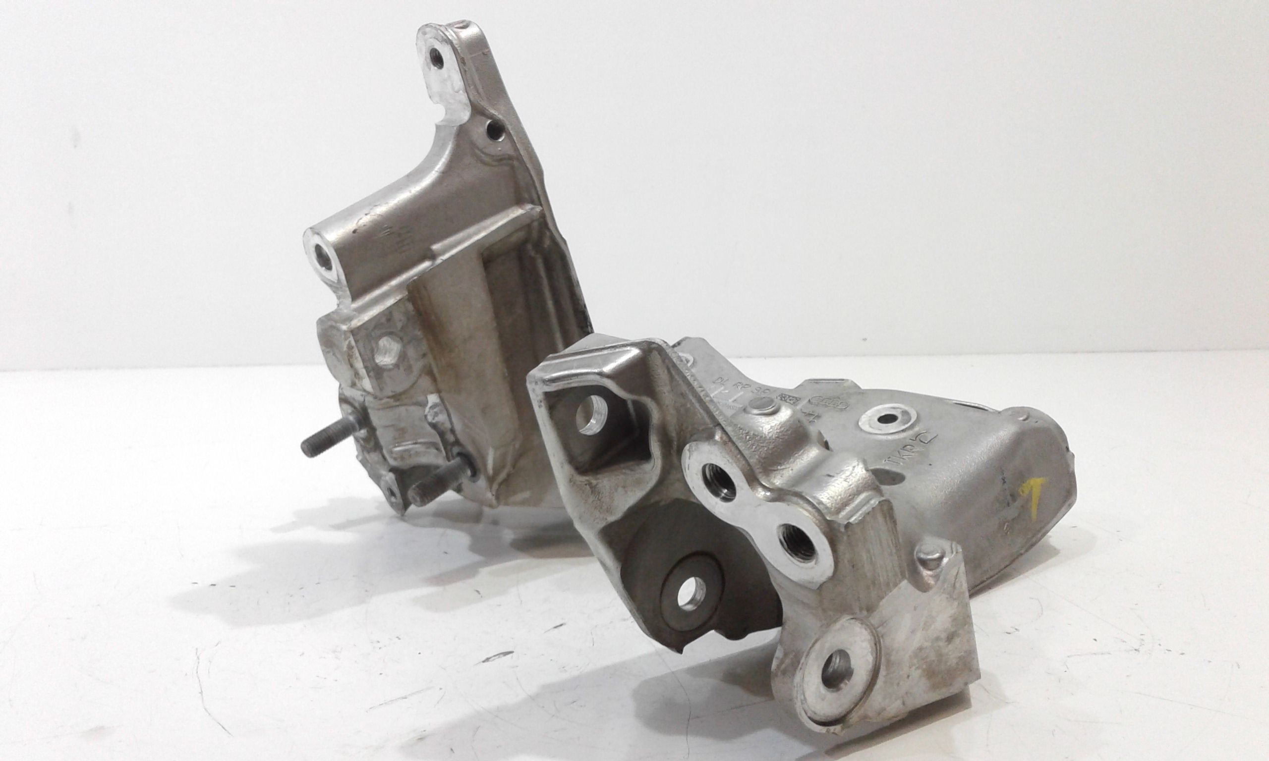 Controtelaio sospensione anteriore AUDI Q5 Serie (FYB)