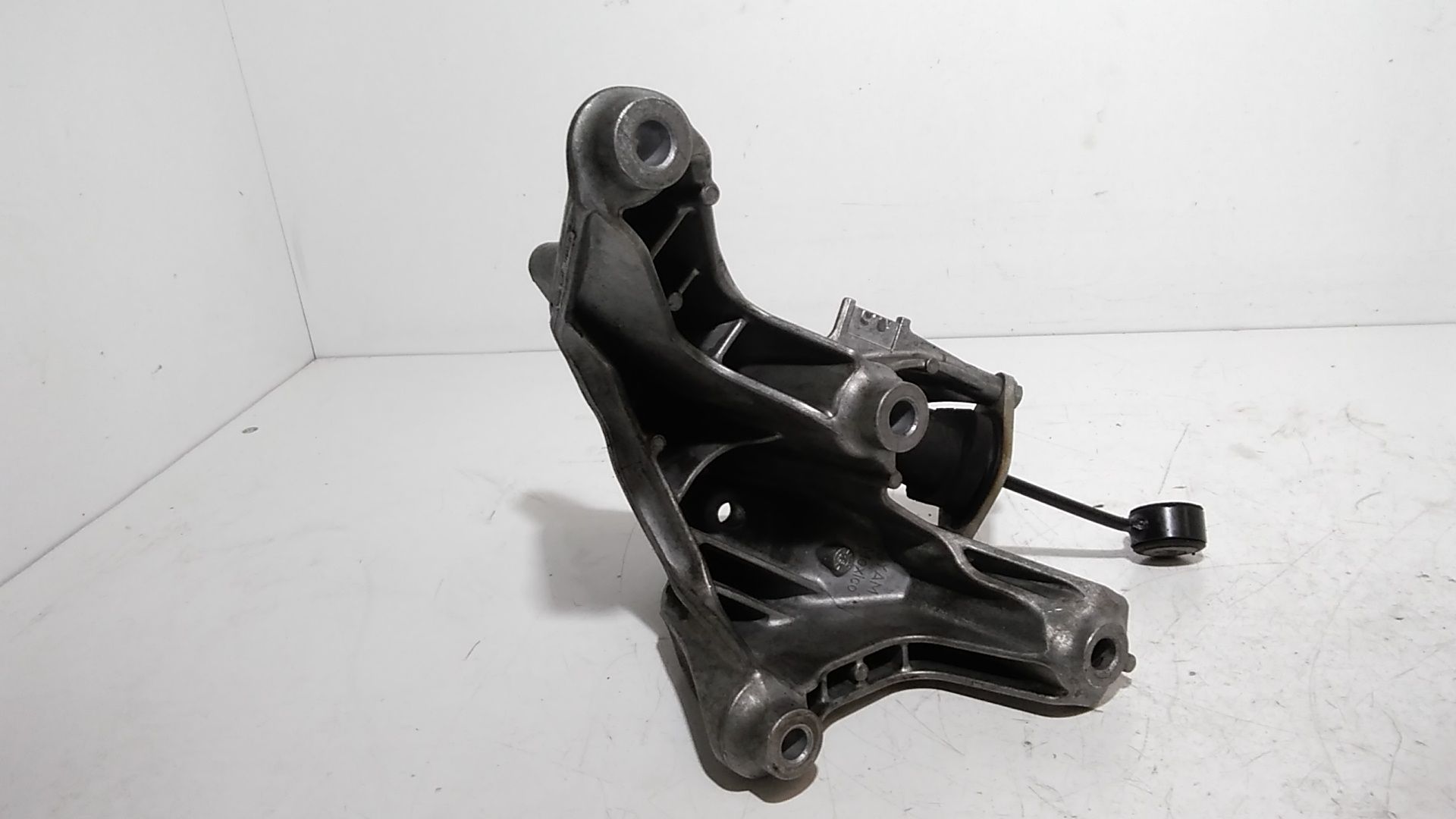 Supporto motore AUDI Q5 Serie (FYB)