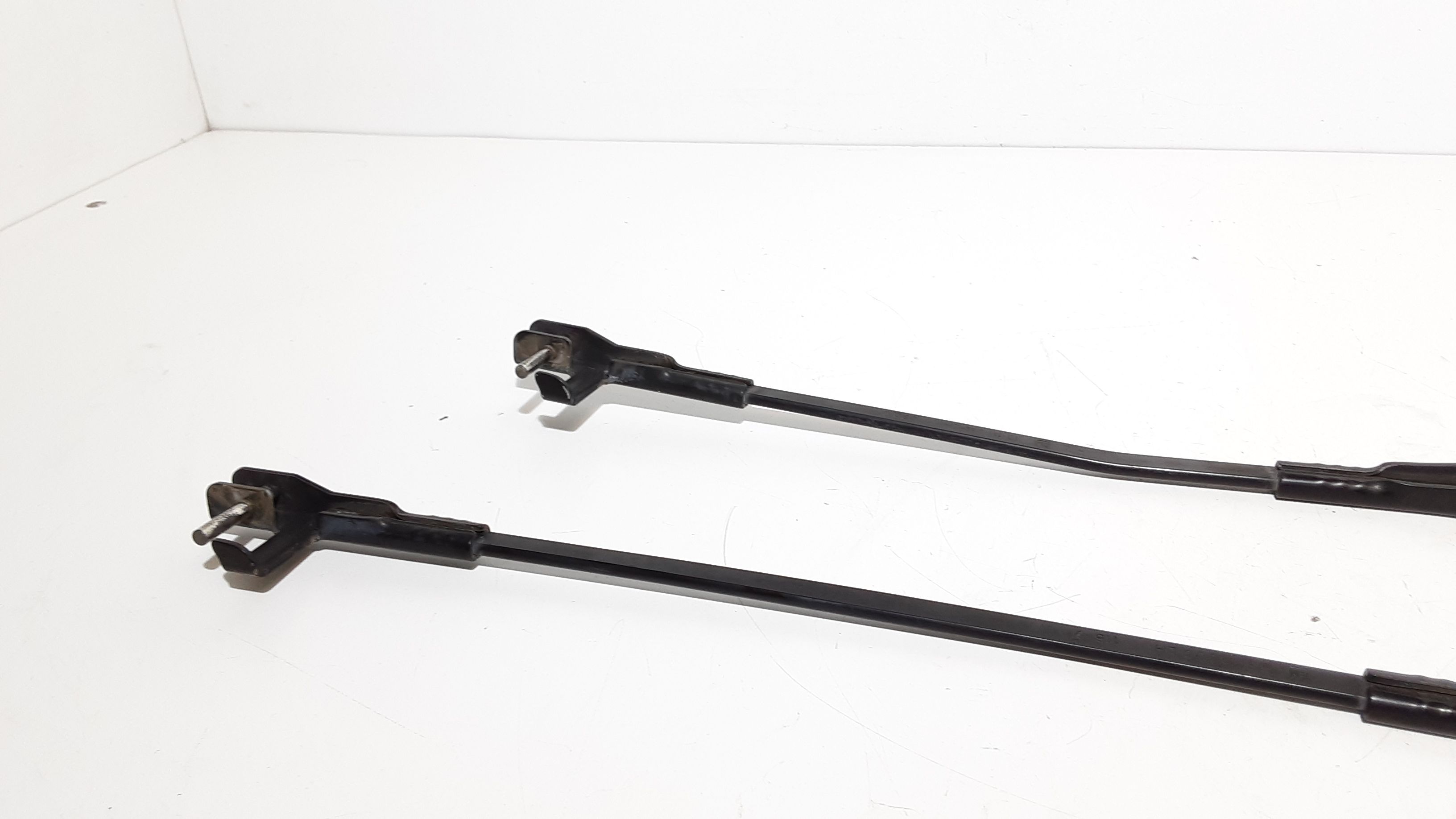 Bracci Tergi ant. OPEL Astra H Berlina