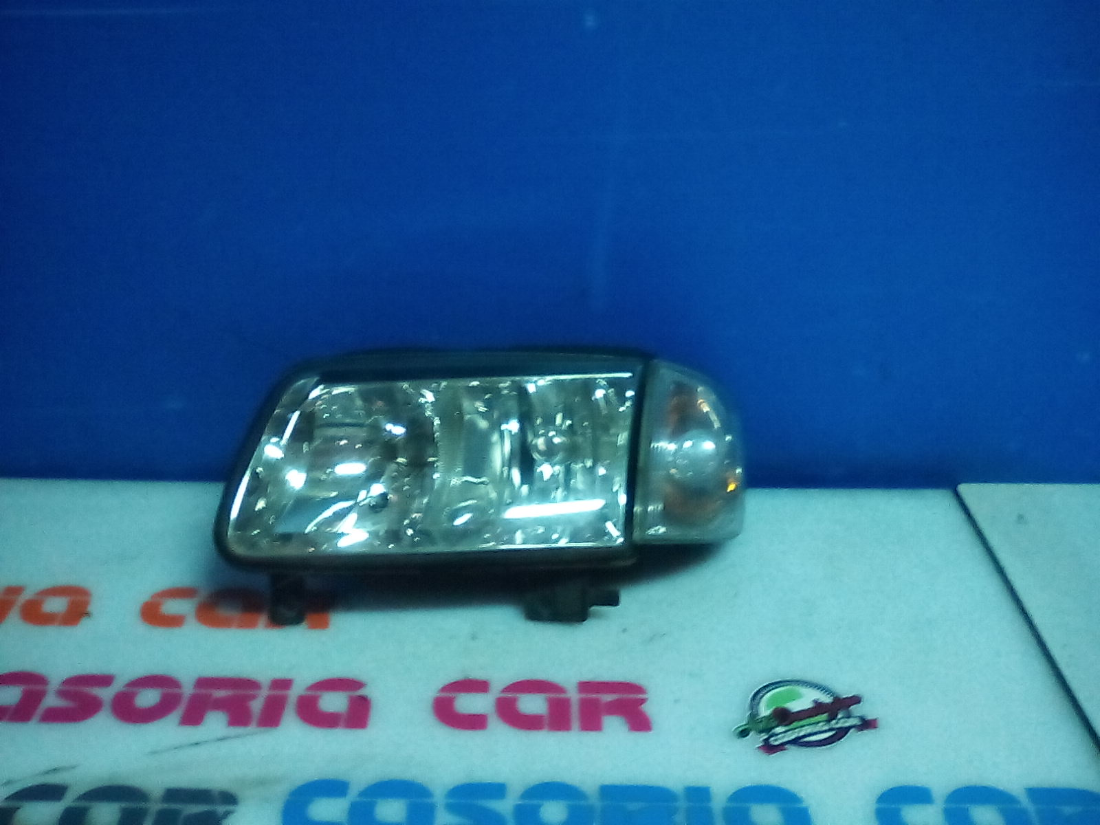 Faro anteriore Sinistro Guida VOLKSWAGEN Polo 4� Serie