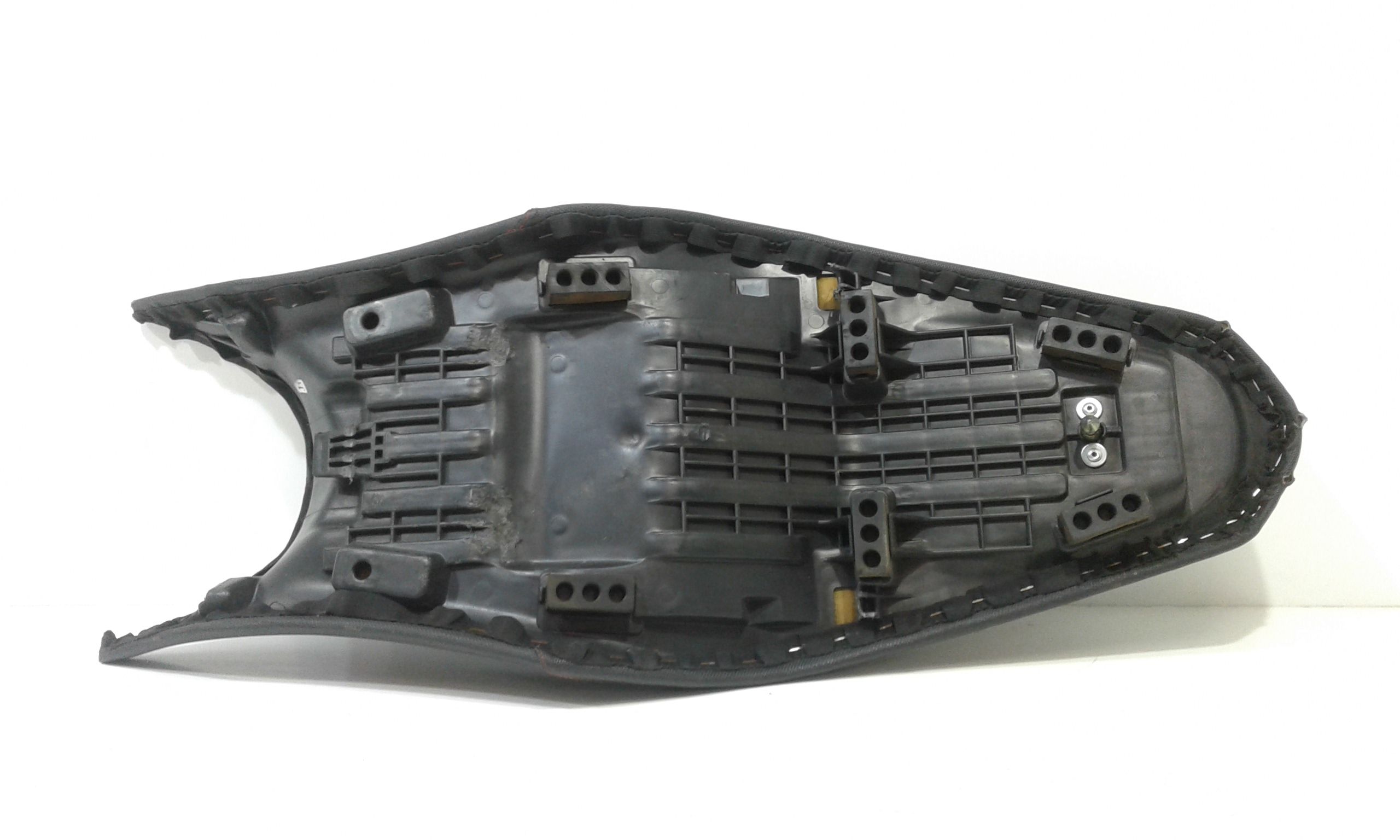 Sella BENELLI BN 302 300cc (16>19)