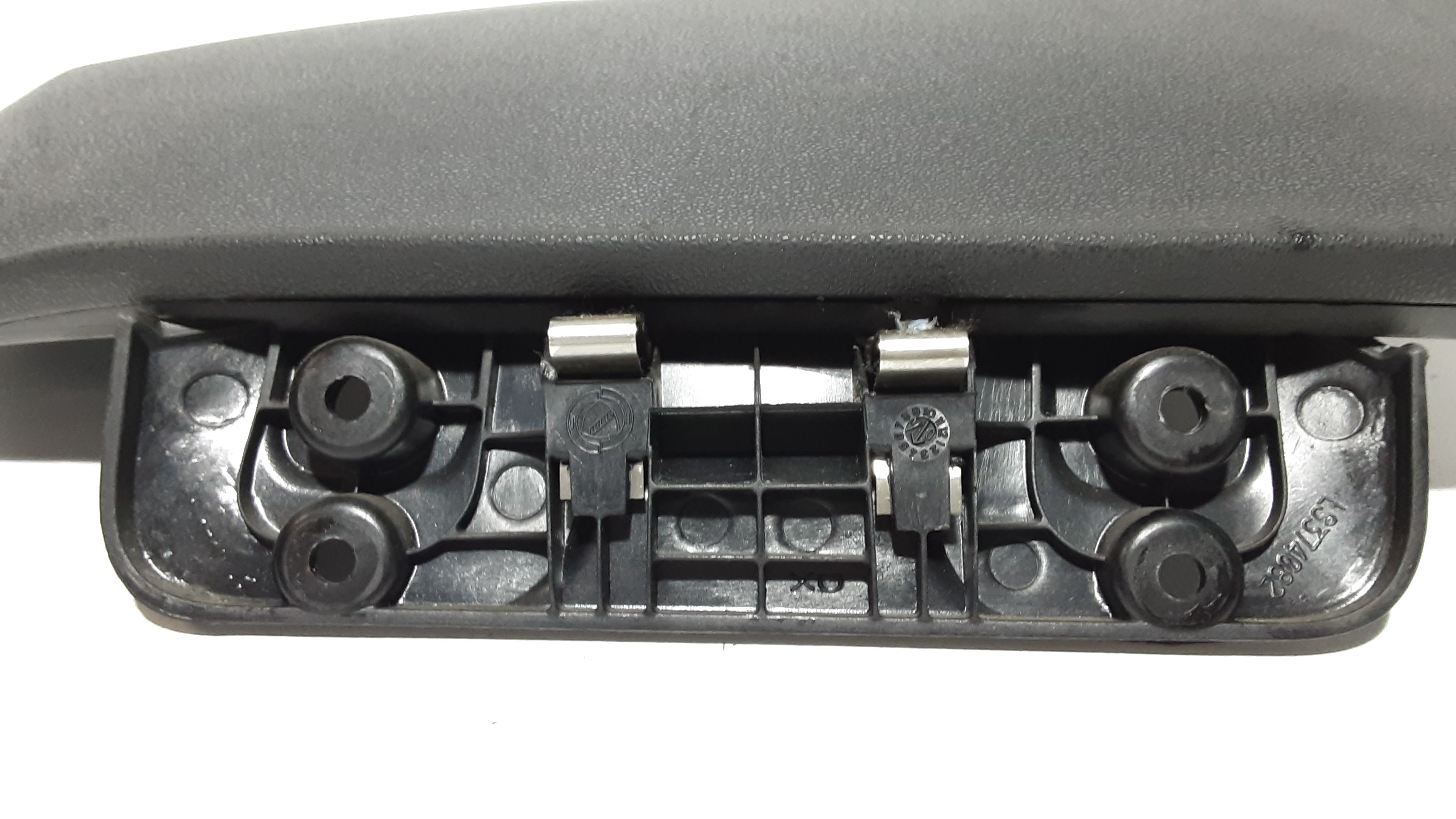 Sportellino porta oggetti