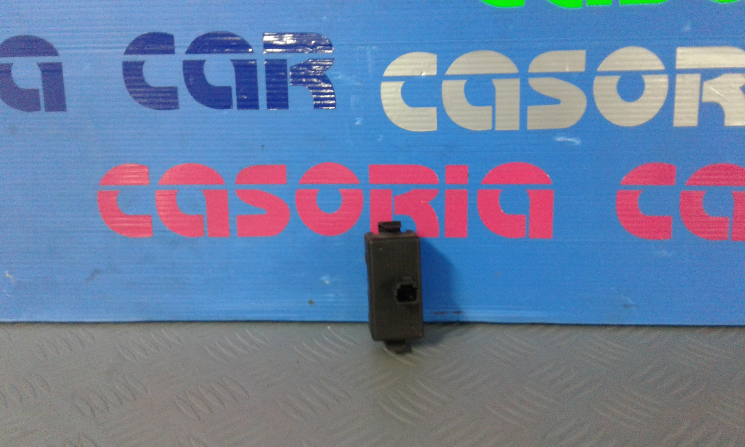 Pulsante luci di emergenza RENAULT Kangoo 4 Serie