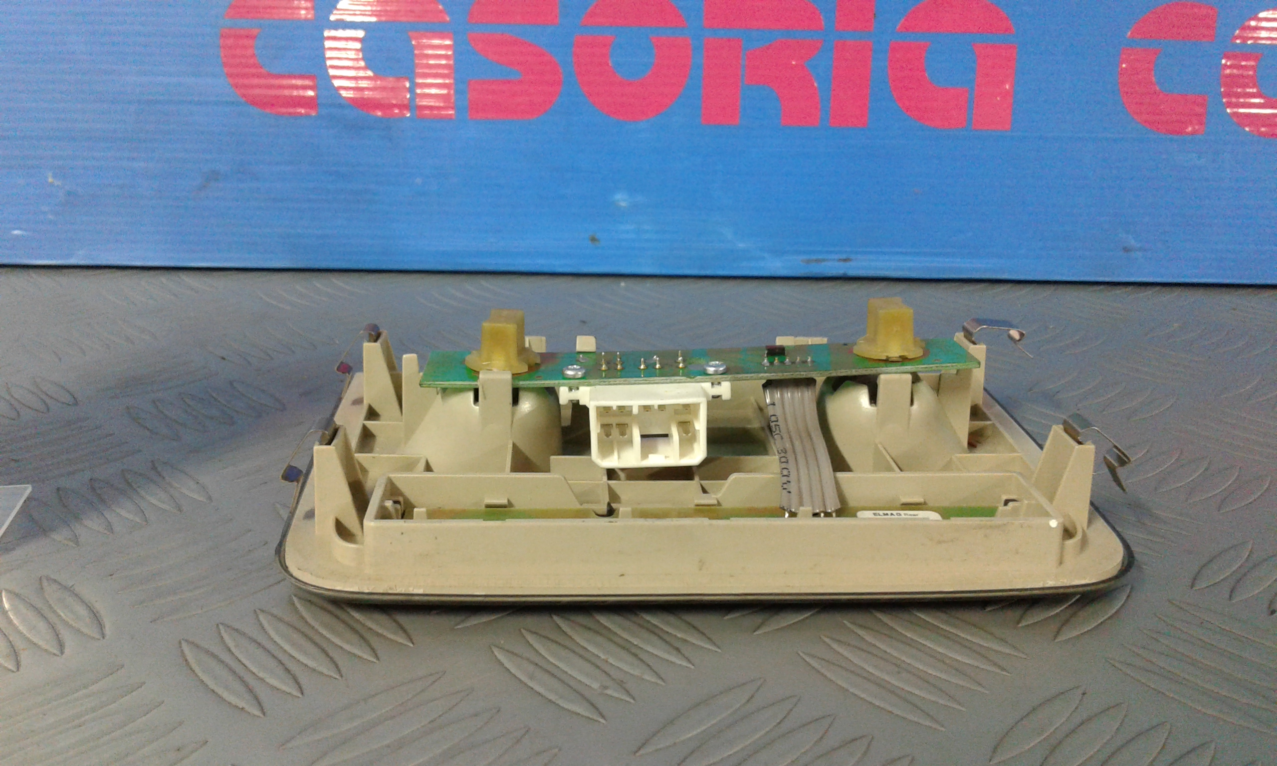 Luce di cortesia anteriore ALFA ROMEO 159 Berlina 1 Serie