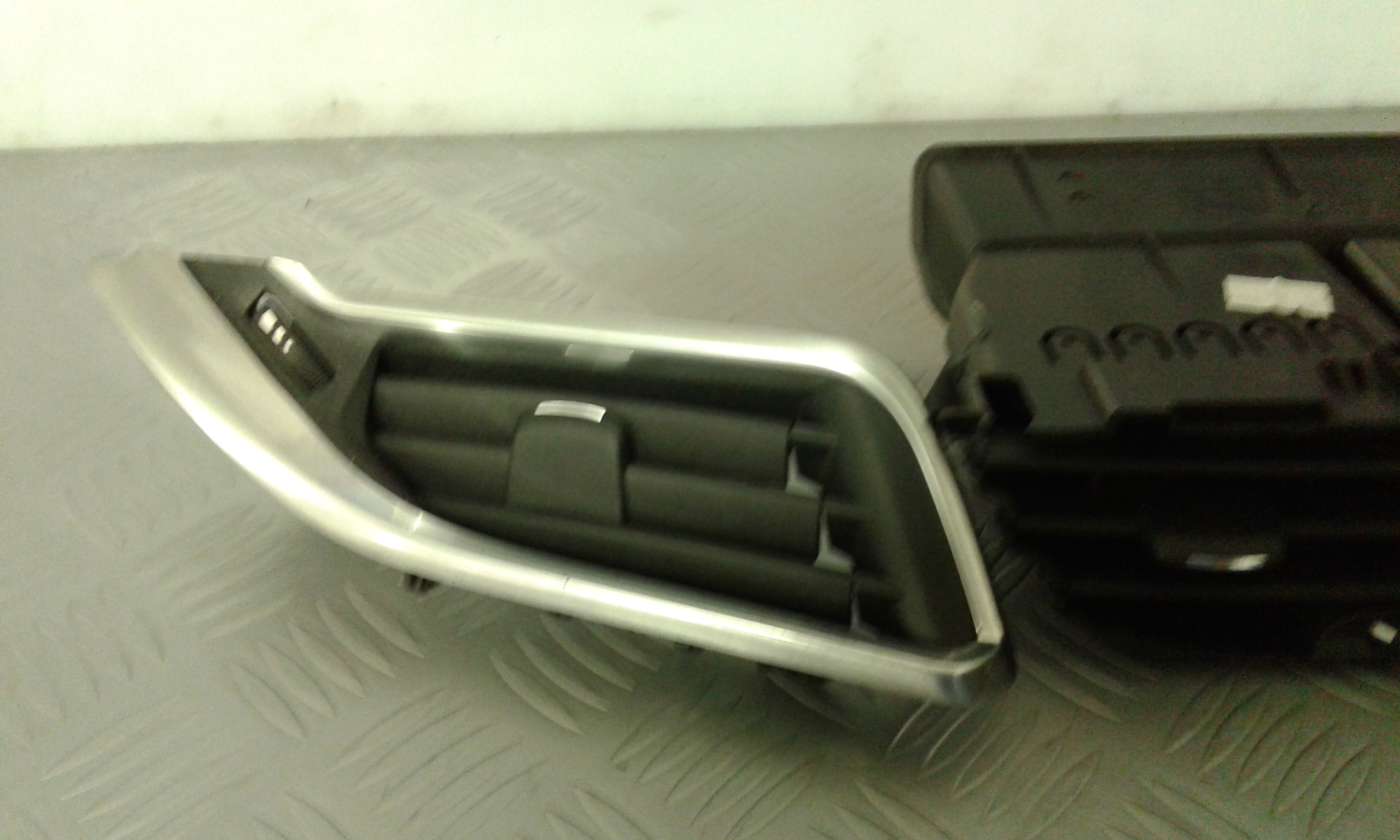 Griglia aria interna PEUGEOT 2008 1 Serie