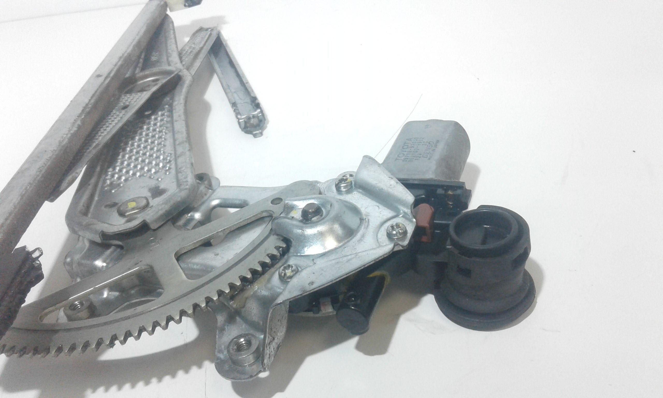 Cremagliera anteriore destra passeggero TOYOTA Yaris 1 Serie