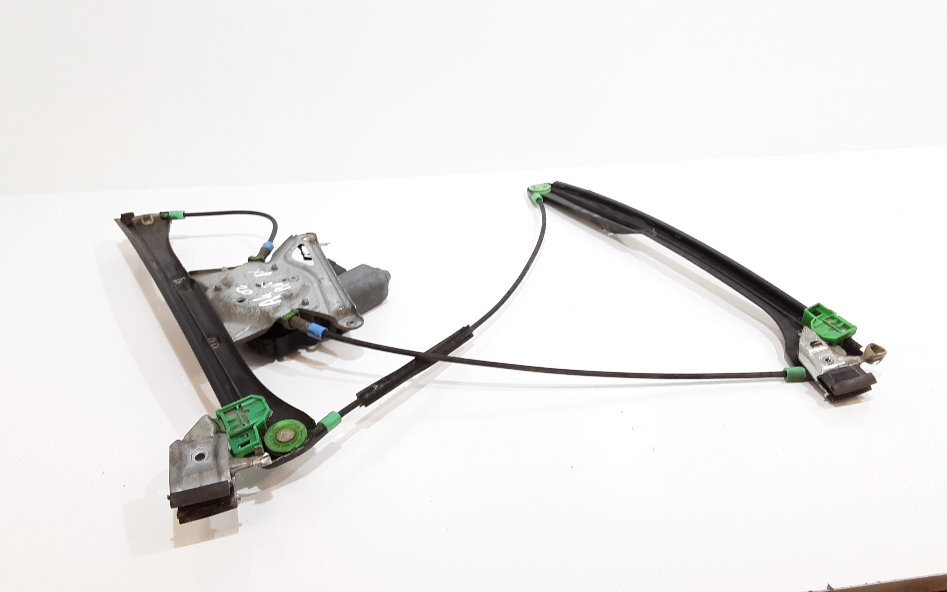 Cremagliera anteriore destra passeggero AUDI A4 Avant (8E) 1 serie