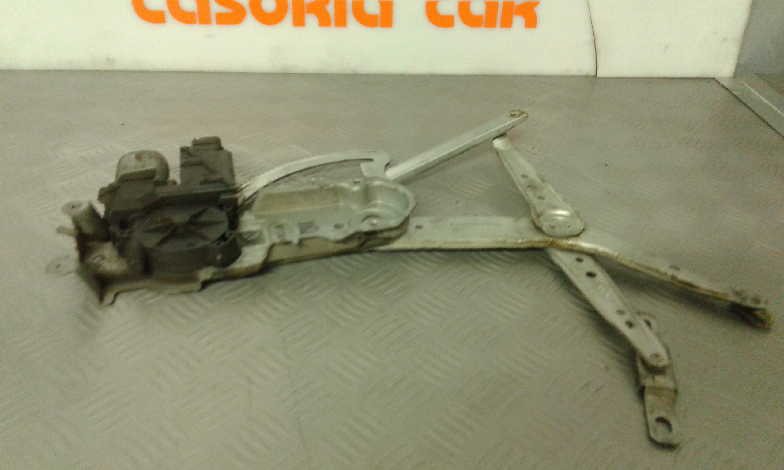 Cremagliera anteriore sinistra Guida OPEL Corsa C 3P 1 Serie