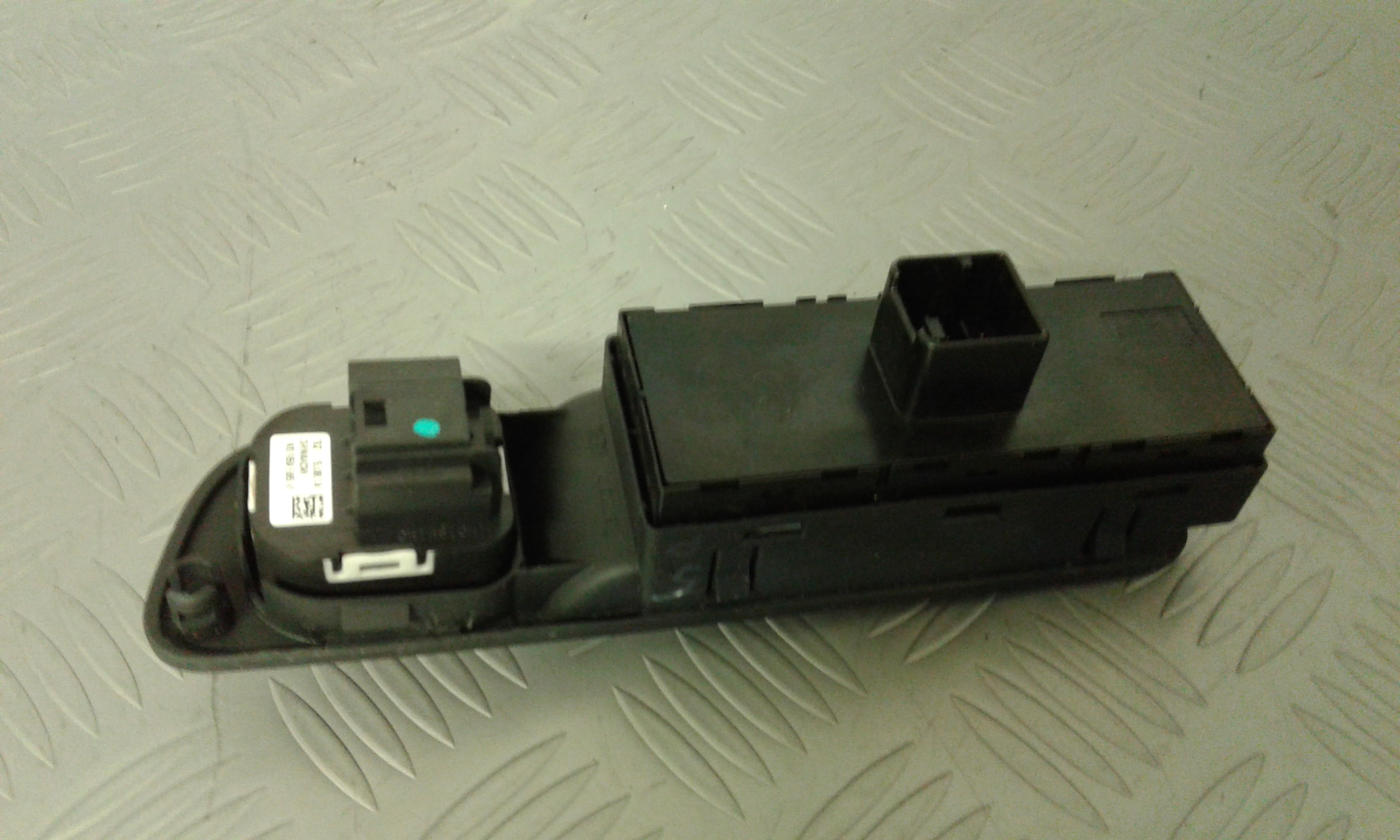 Pulsantiera Anteriore Sinistra Guida VOLKSWAGEN Tiguan 2 Serie