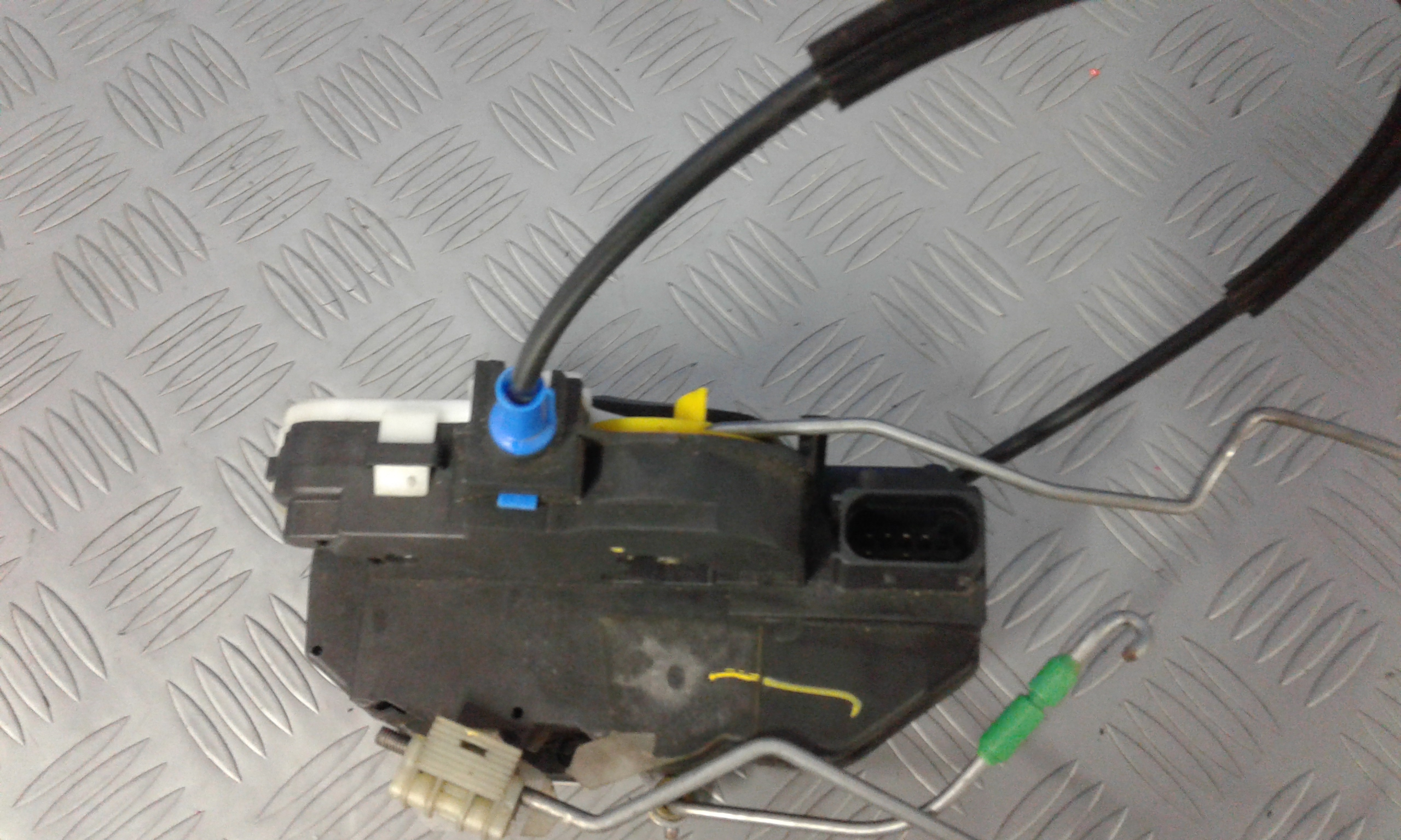 Serratura Anteriore Sinistra OPEL Astra J S. Wagon