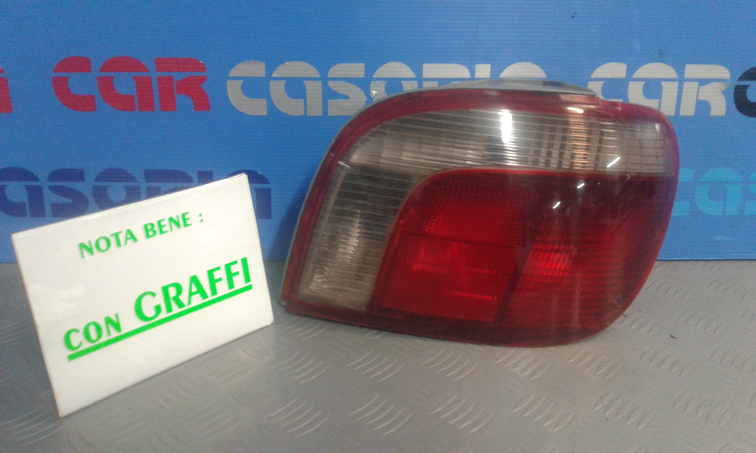 Stop posteriore Destro Passeggero TOYOTA Yaris 1 Serie