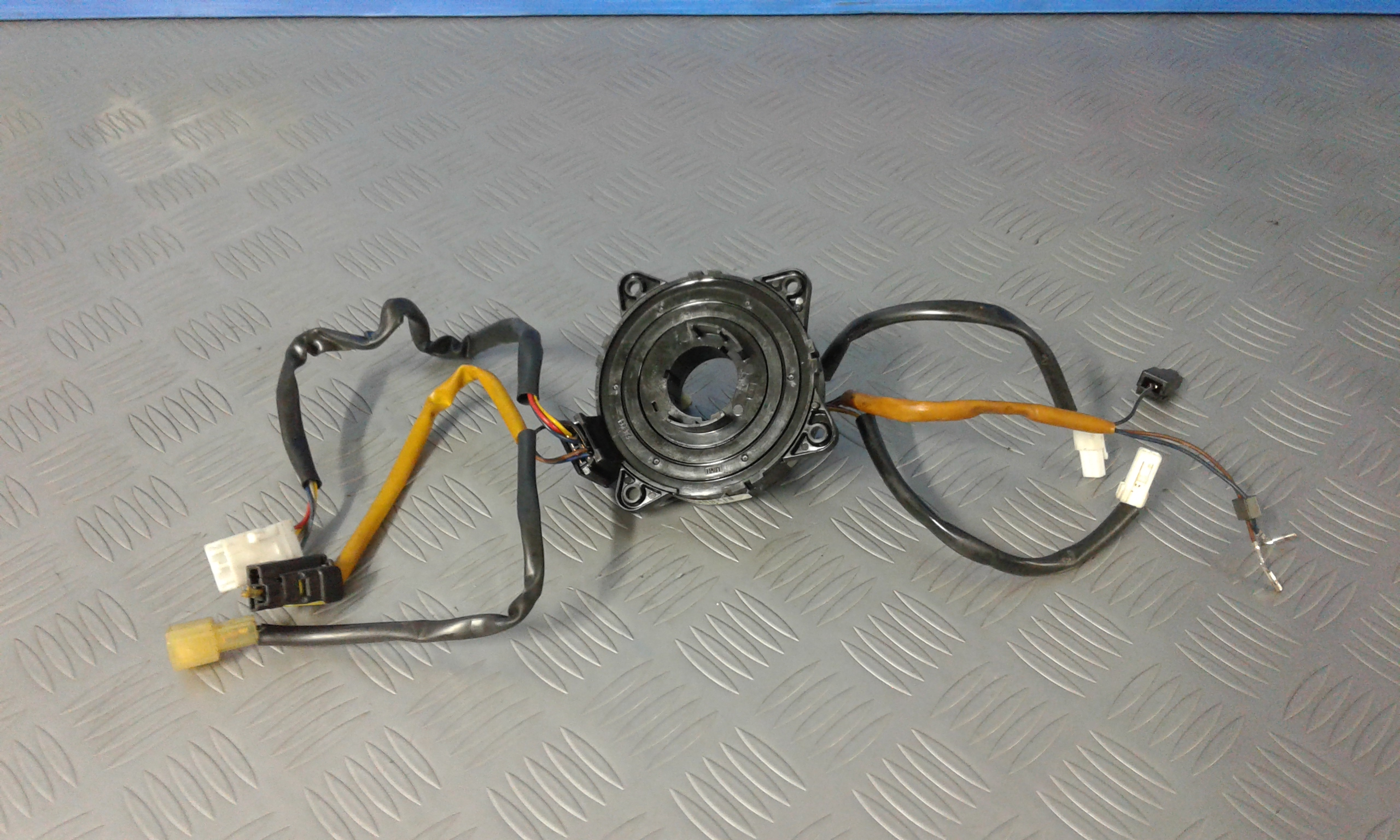 Contatto Spiralato DR 5 1 Serie