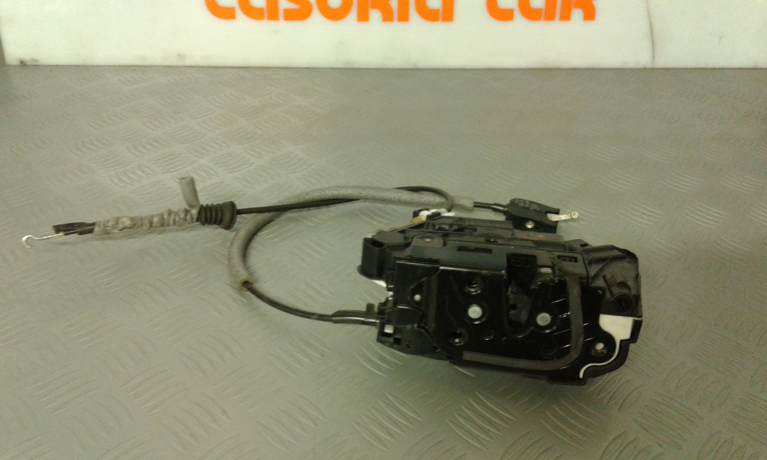 Serratura Anteriore Destra VOLKSWAGEN Tiguan 2 Serie