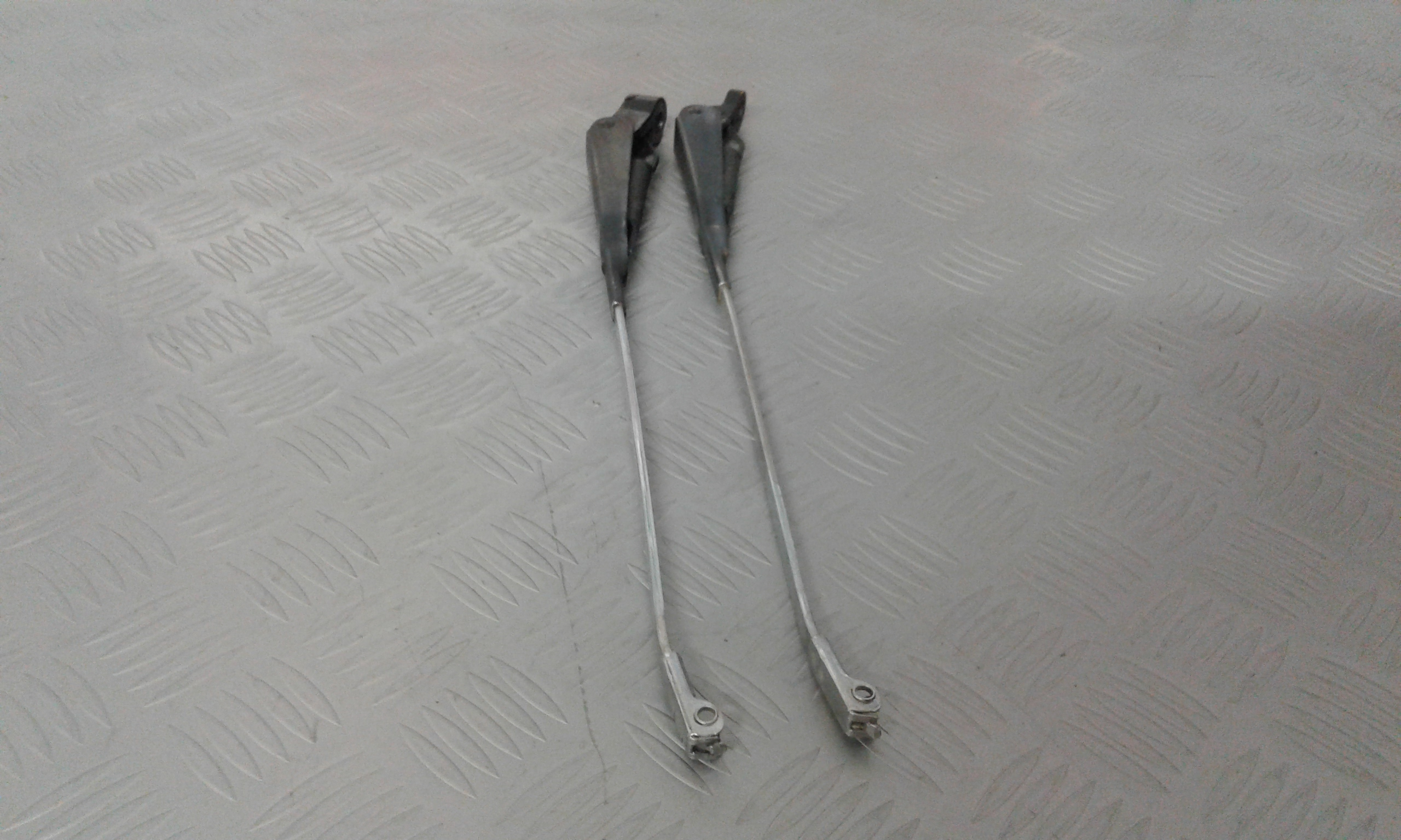 Bracci Tergi ant. JAGUAR Sovereign