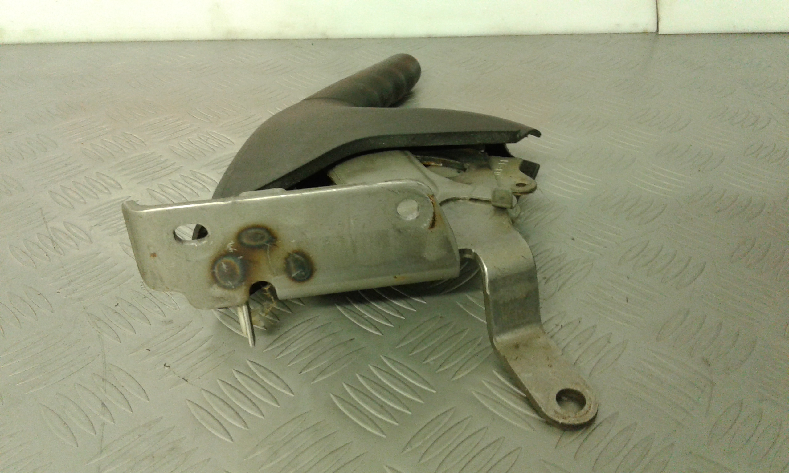 Leva Freno a Mano FORD Fiesta 6 Serie