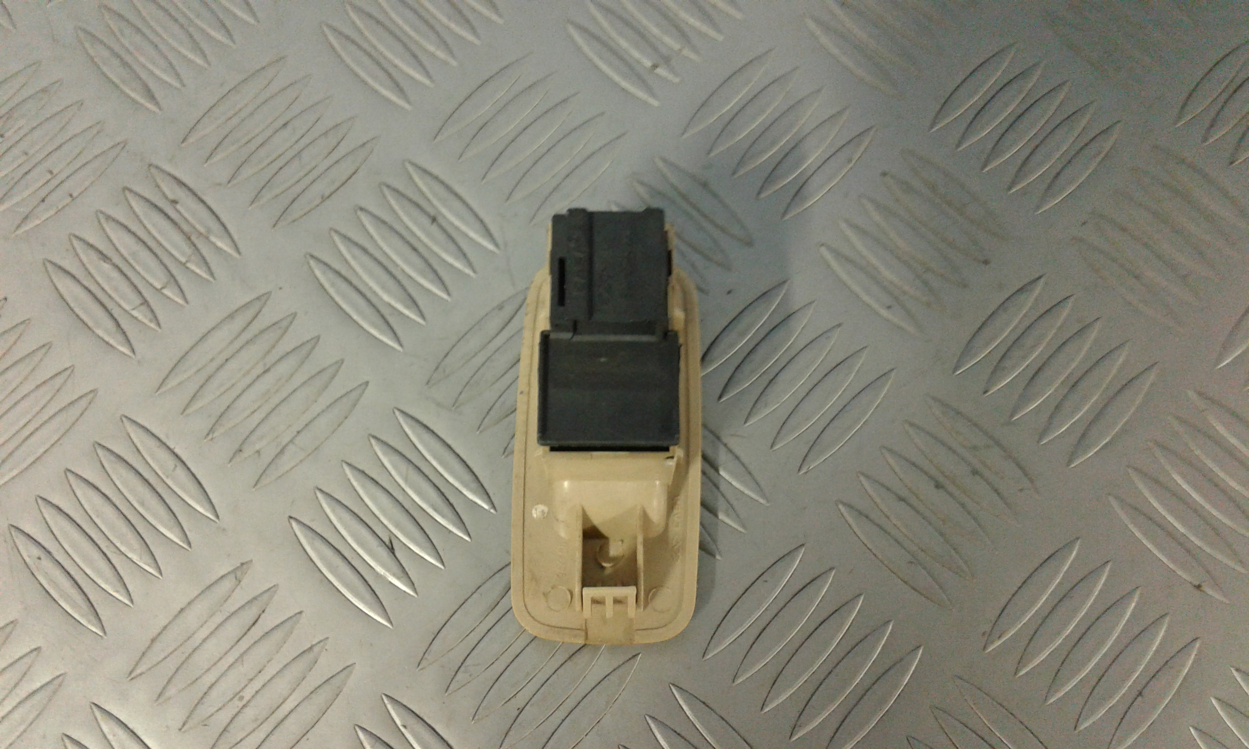 Pulsantiera Posteriore Destra DR 5 1 Serie