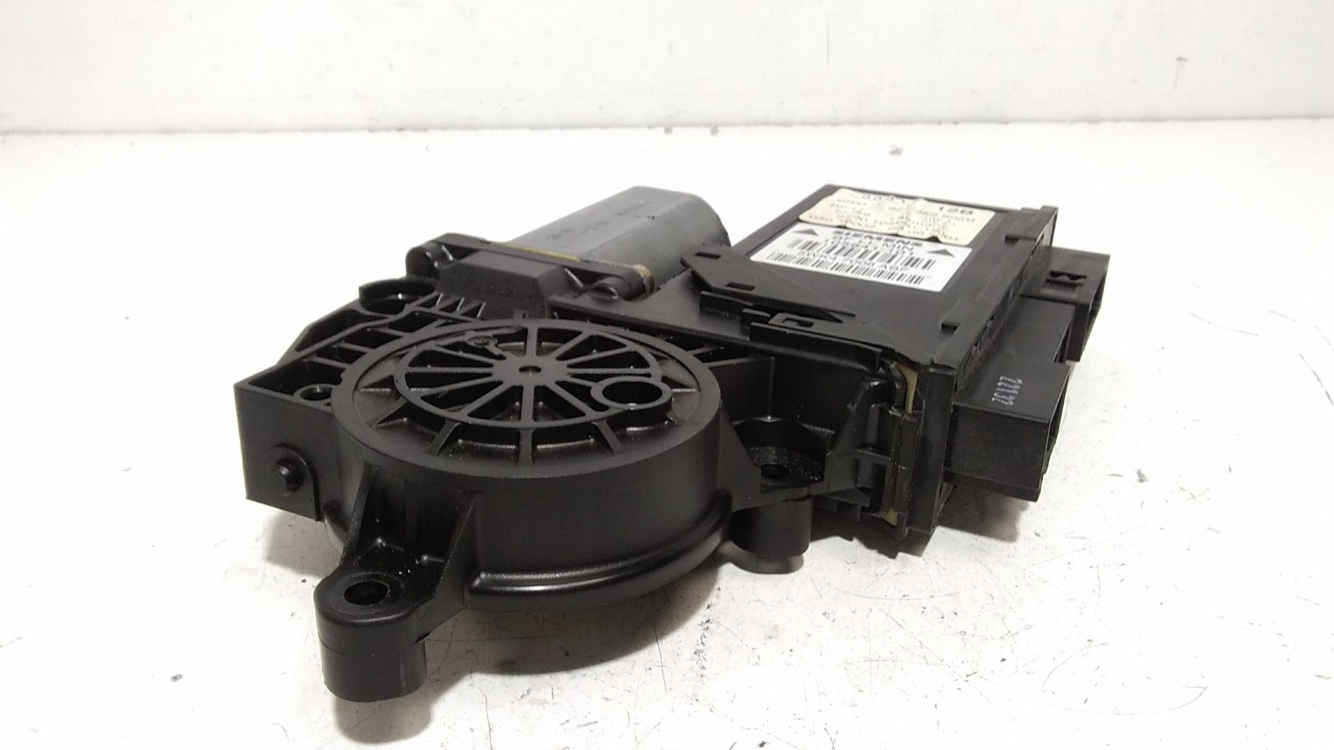 Motorino Alzavetro anteriore destra AUDI A4 Berlina (8E)  Serie