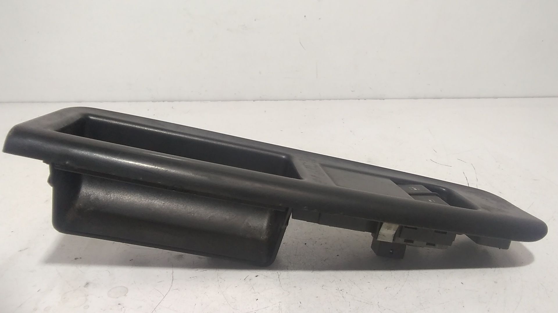 Pulsantiera anteriore sinistra Guida VOLKSWAGEN Polo 4 Serie